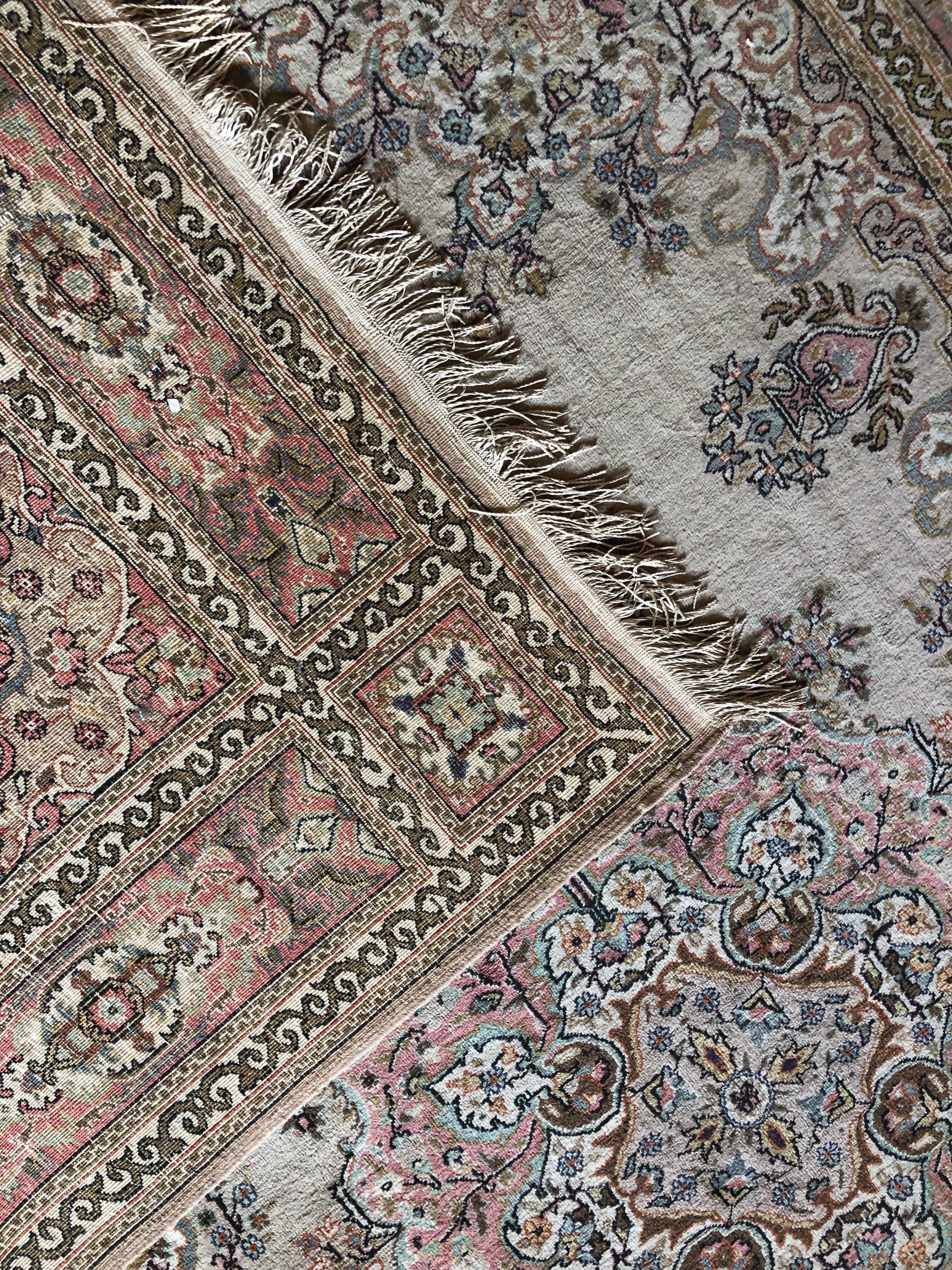 Turkish Large Carpet Kilim Pink Blue Floral Motives Elegant Asian Design SALE  In Good Condition In Sofia, BG