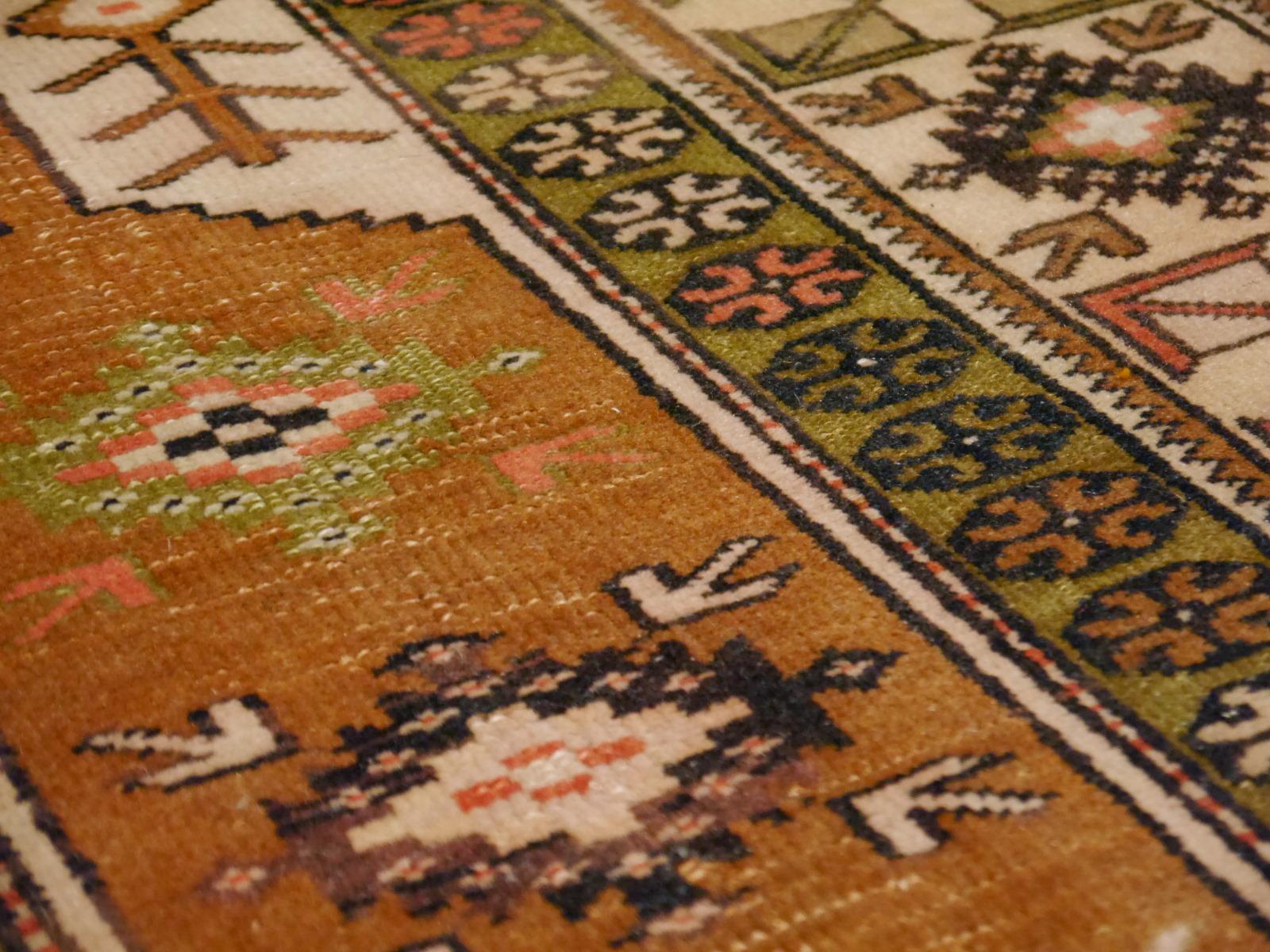 Türkischer Melas Vintage-Teppich im Angebot 2
