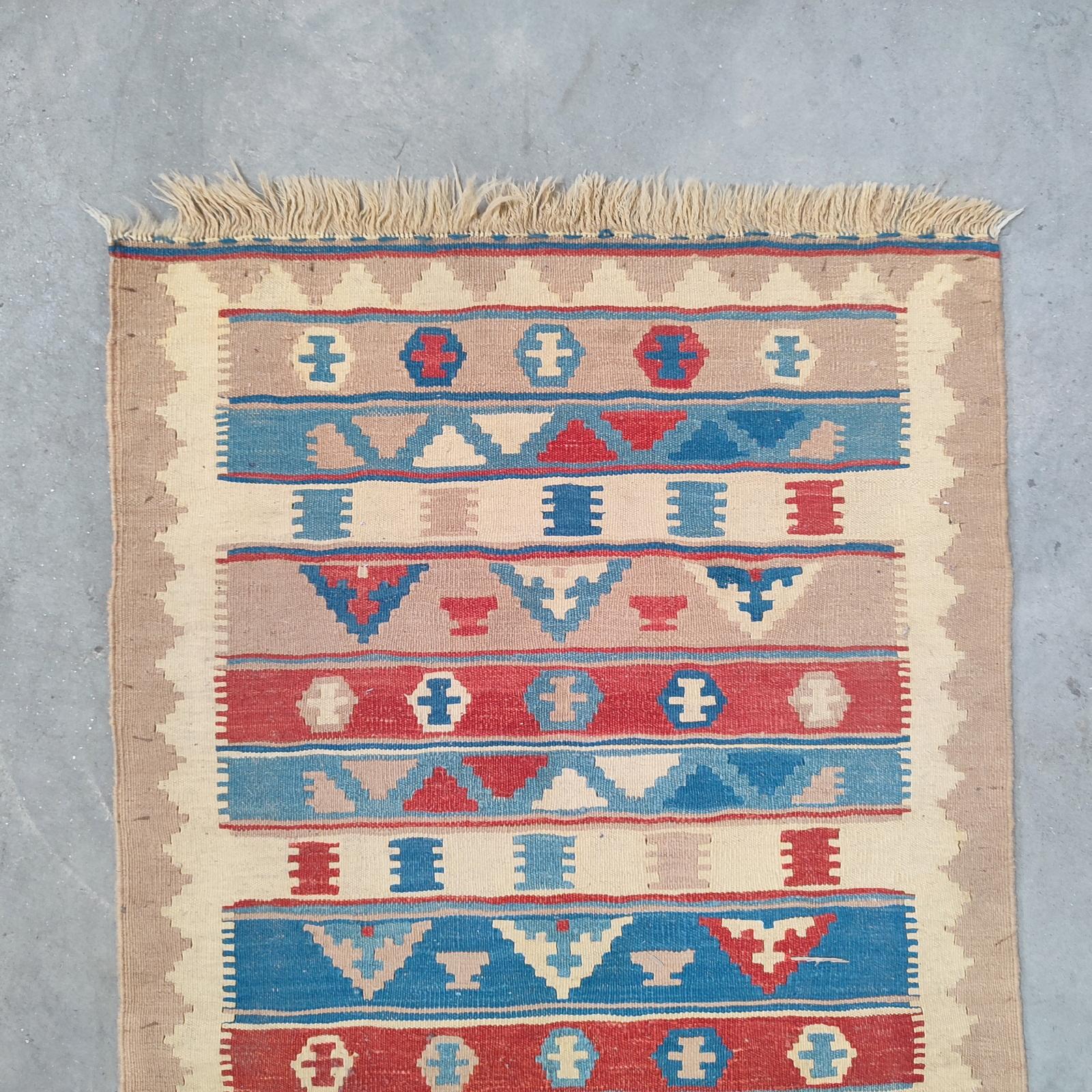Hand-Woven Qashqai Mini Kilim Rug, Wall Rug, Geometric Design - FREE SHIPPING For Sale