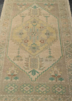 Türkischer Mini-Teppich, orientalischer, handgeknüpfter Vintage-Teppich, 33 cm x 94 cm, Nr. 21050