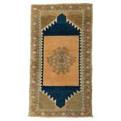 Türkischer Mini-Teppich, orientalischer, handgeknüpfter Vintage-Teppich, 46 cm x 84 cm, Nr. 21276