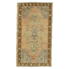 Türkischer Mini-Teppich, orientalischer, handgeknüpfter Vintage-Teppich, 53 cm x 86 cm, Nr. 16528