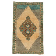 Türkischer Mini-Teppich – Orientalischer, handgeknüpfter Vintage-Teppich, 53 cm x 83 cm, Nr. 21268