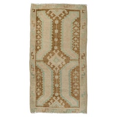 Türkischer Mini-Teppich, orientalischer, handgeknüpfter Vintage-Teppich, 51 cm x 91 cm, Nr. 21037