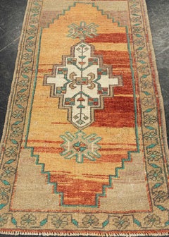 Türkischer Mini-Teppich – Orientalischer, handgeknüpfter Vintage-Teppich, 55 cm x 100 cm, Nr. 21222