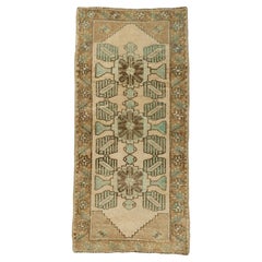 Tappeto turco mini, tappeto orientale vintage annodato a mano, 50,8 cm x 106,7 cm #21078