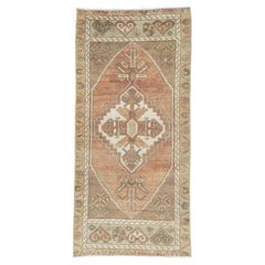 Türkischer Mini-Teppich, orientalischer, handgeknüpfter Vintage-Teppich, 50,8 cm x 109,2 cm, Nr. 16751