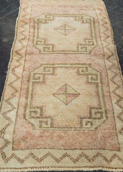 Türkischer Mini-Teppich – Orientalischer, handgeknüpfter Vintage-Teppich 58 cm x 94 cm #21290