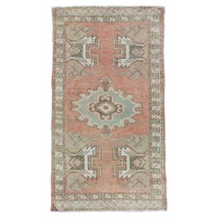 Türkischer Mini-Teppich – Orientalischer, handgeknüpfter Vintage-Teppich, 58 cm x 97 cm, Nr. 16895