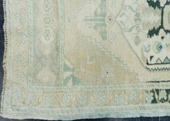 Türkischer Mini-Teppich – Orientalischer, handgeknüpfter Vintage-Teppich, 61 cm x 97 cm #16892