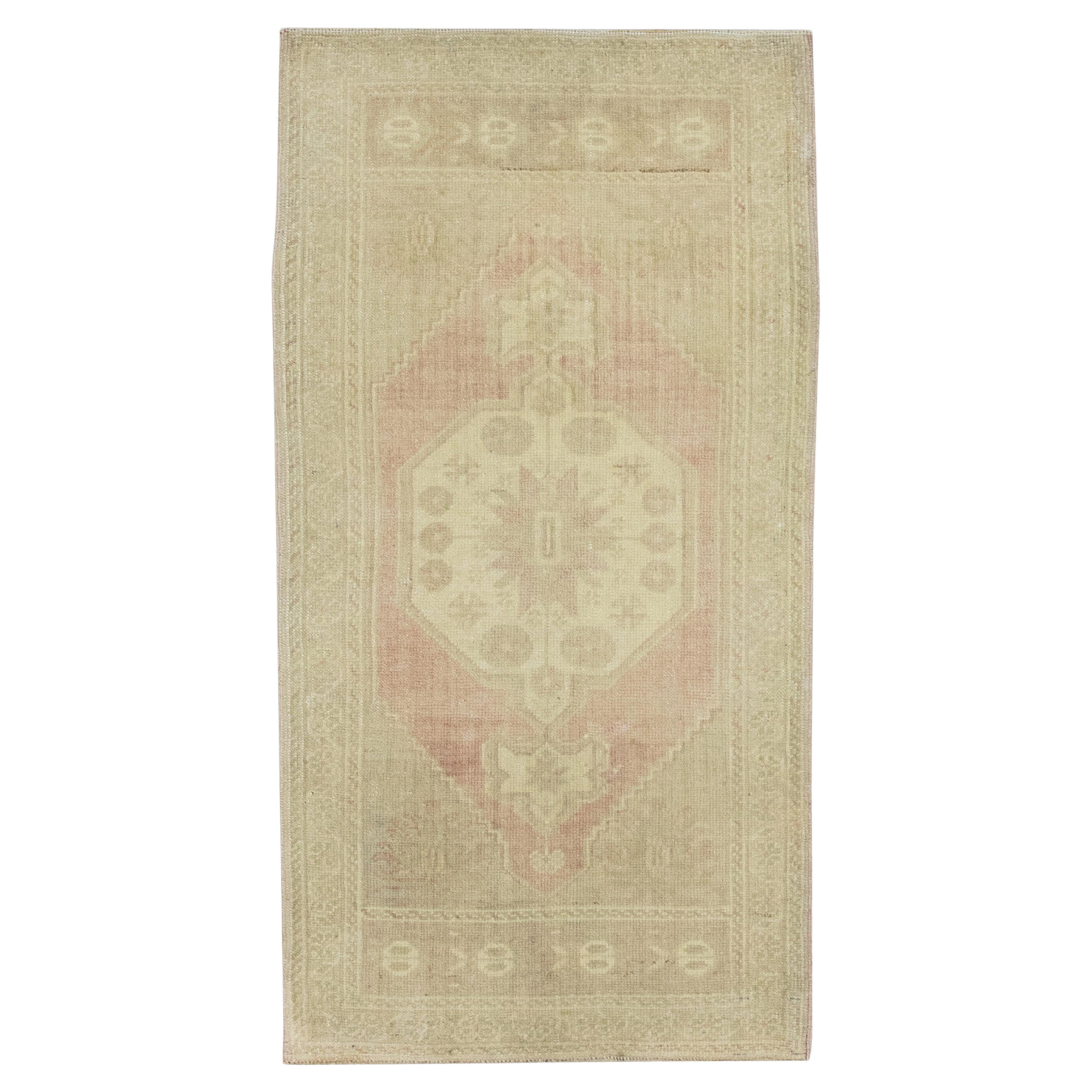 Mini tappeto turco Oriental Vintage annodato a mano 1'8" x 3'3"