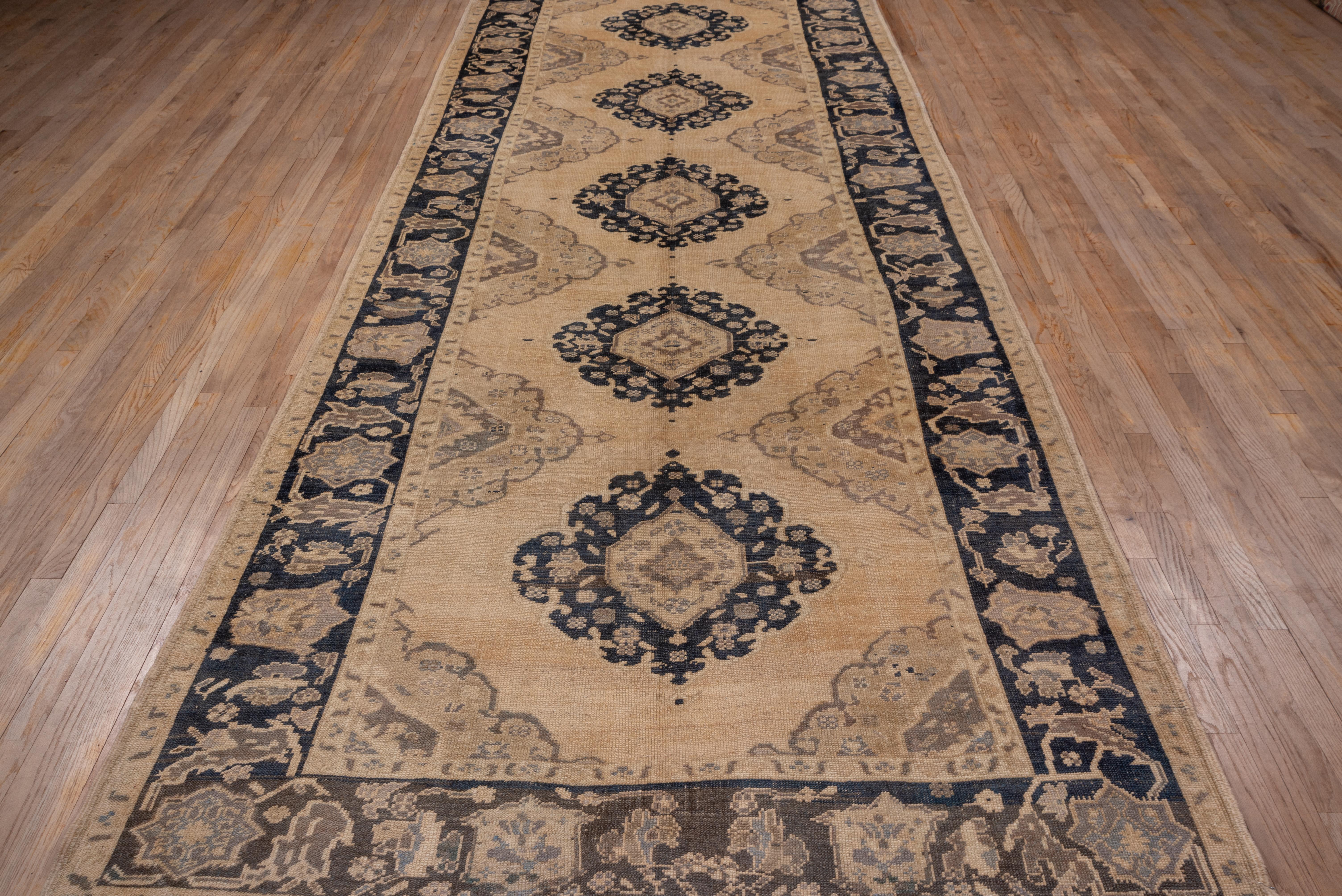 Hand-Knotted Turkish Neutral Oushak Carpet, circa 1920s For Sale