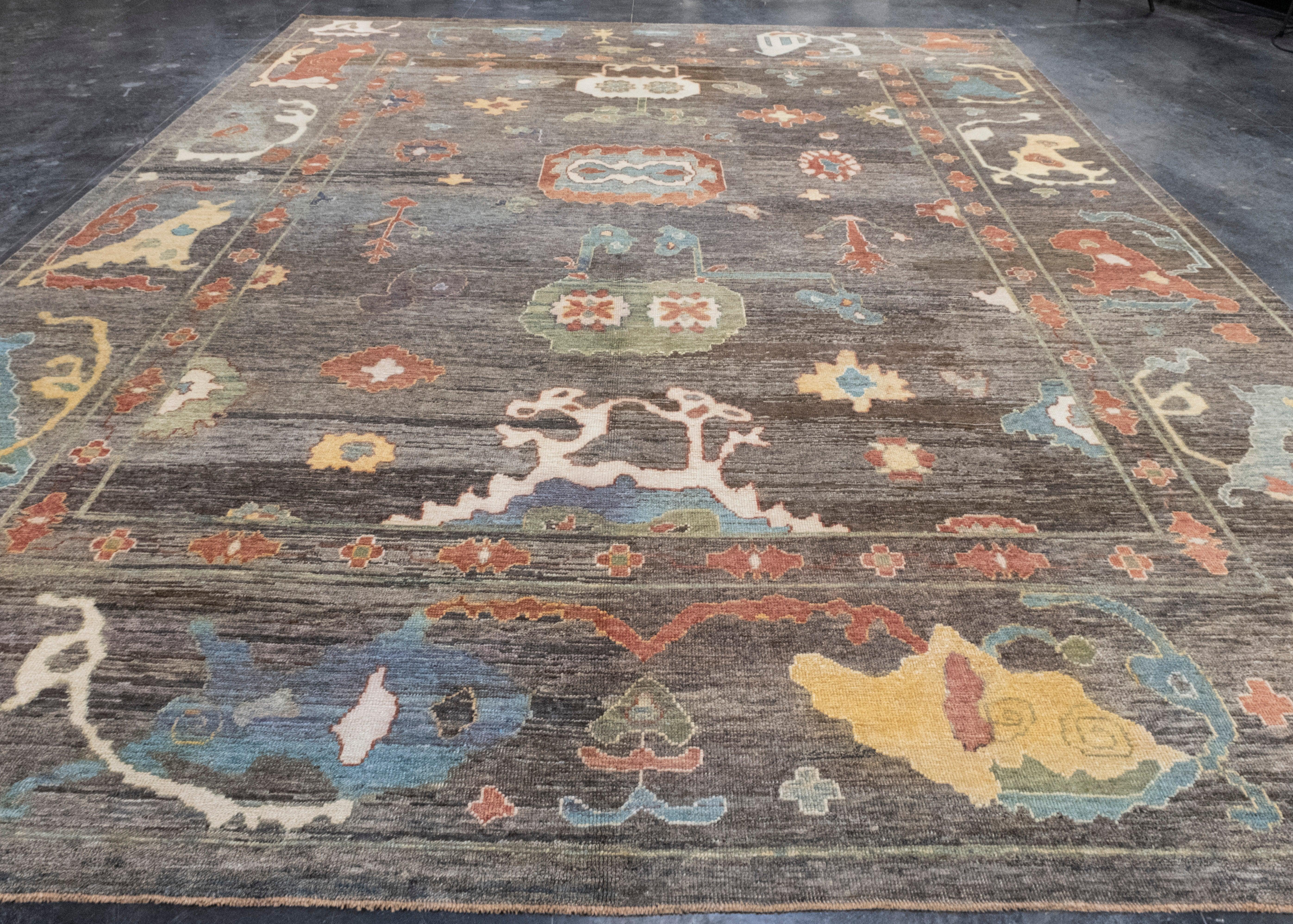 Tapis Oushak en laine ancienne de Turquie 12'4