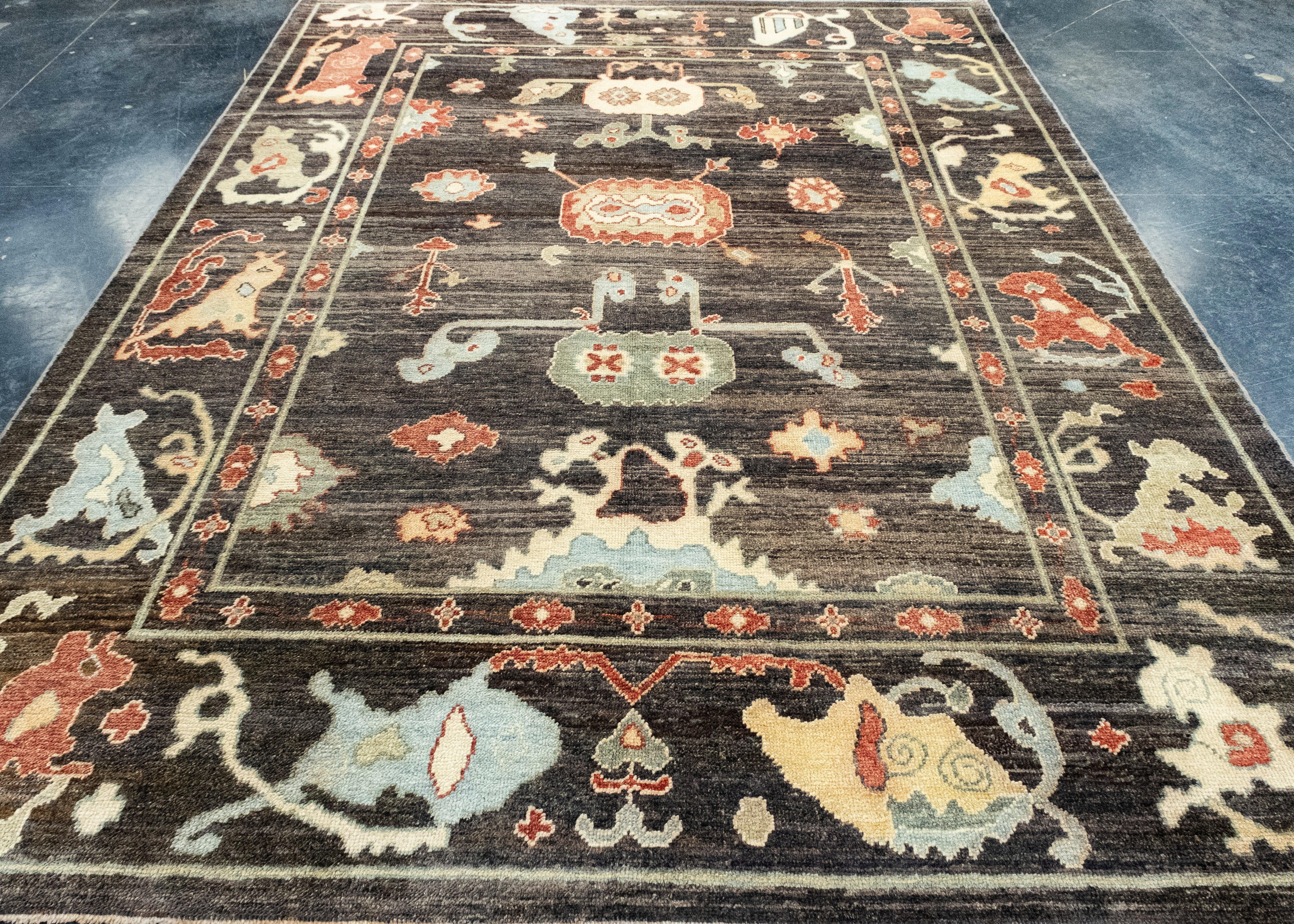 Tapis Oushak en laine ancienne de Turquie 7'11