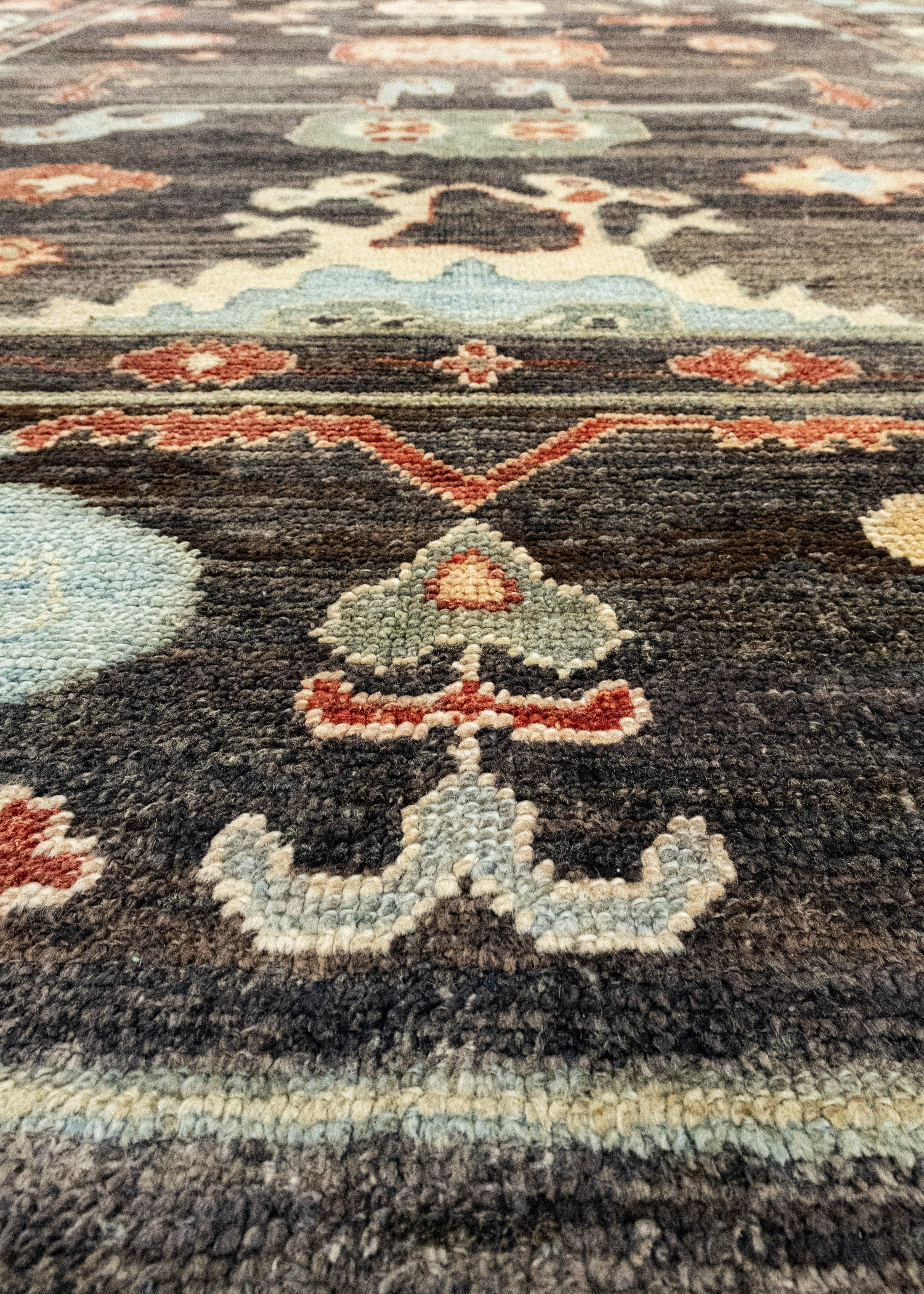 Tapis Oushak en laine ancienne de Turquie 7'11
