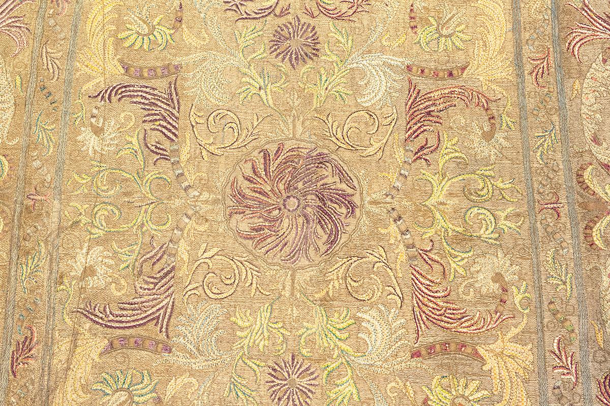 Türkische osmanische Textilien, barock inspiriert, geblümt (Wolle) im Angebot