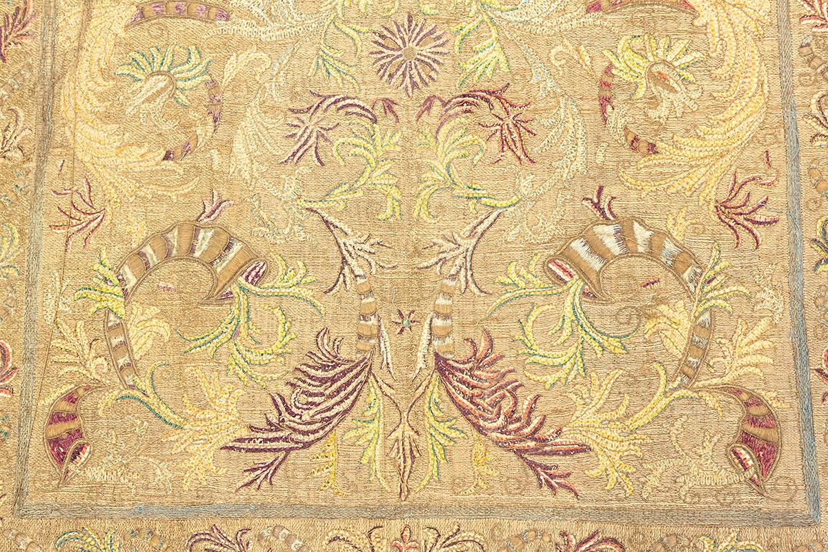 Türkische osmanische Textilien, barock inspiriert, geblümt im Angebot 3