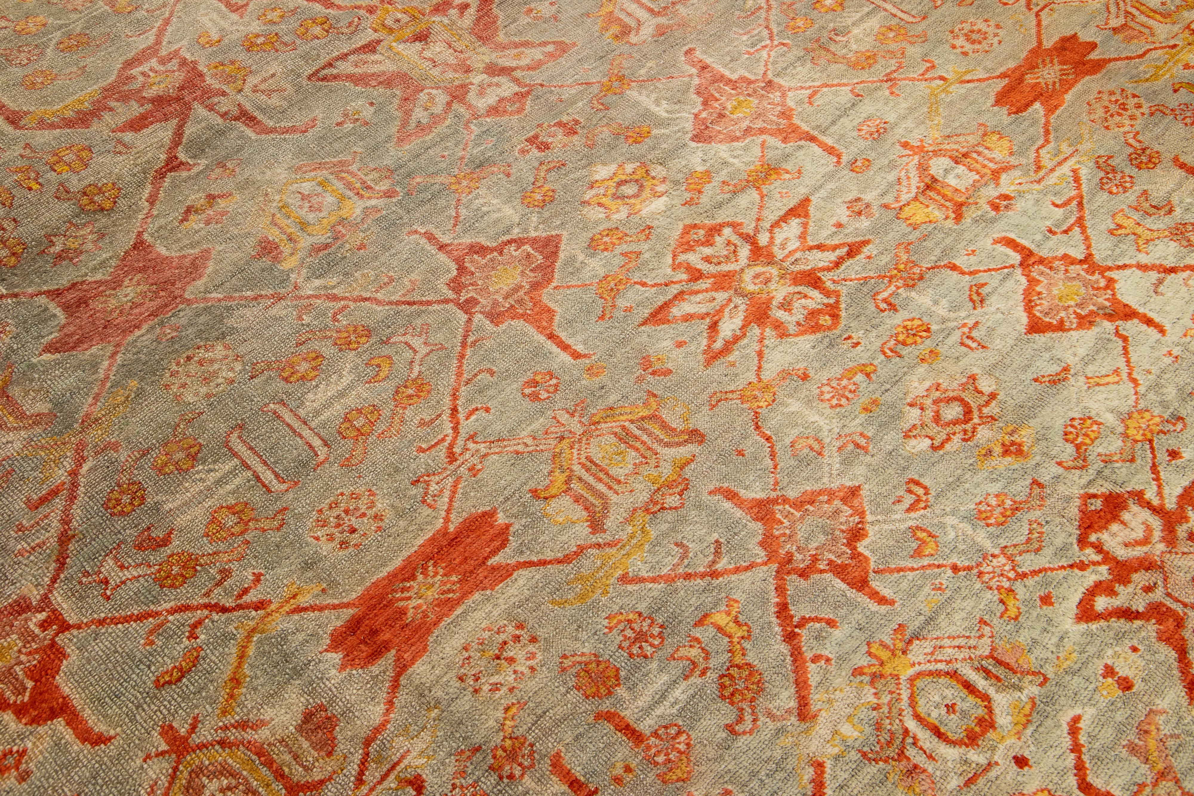 Türkischer Oushak-Teppich aus antiker Wolle, handgefertigt, mit Blumenmuster in Rost  im Angebot 2