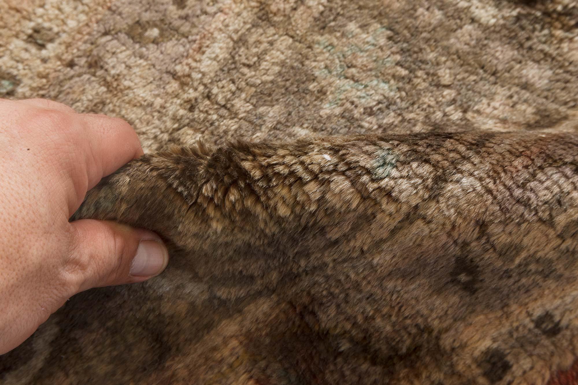 Turkish Oushak handmade wool rug
Size: 6'3