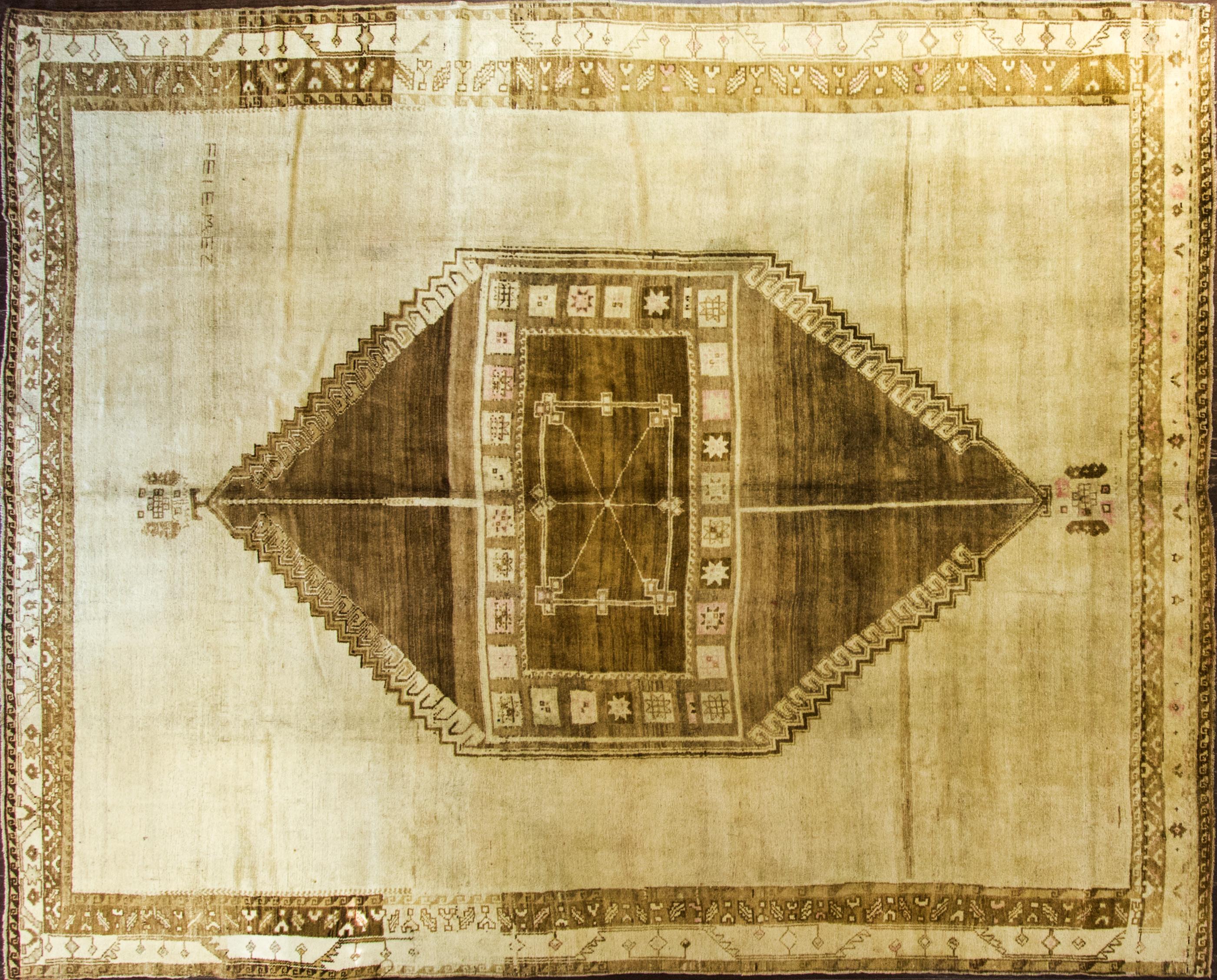 Pleasant and amazing antique Oushak carpet with unique colors and excellent size with great fine weave.
Ushak rugs have been in production since the 15th century with superb wool and natural dyes. Unlike other Turkish rugs, Ushak rugs influenced