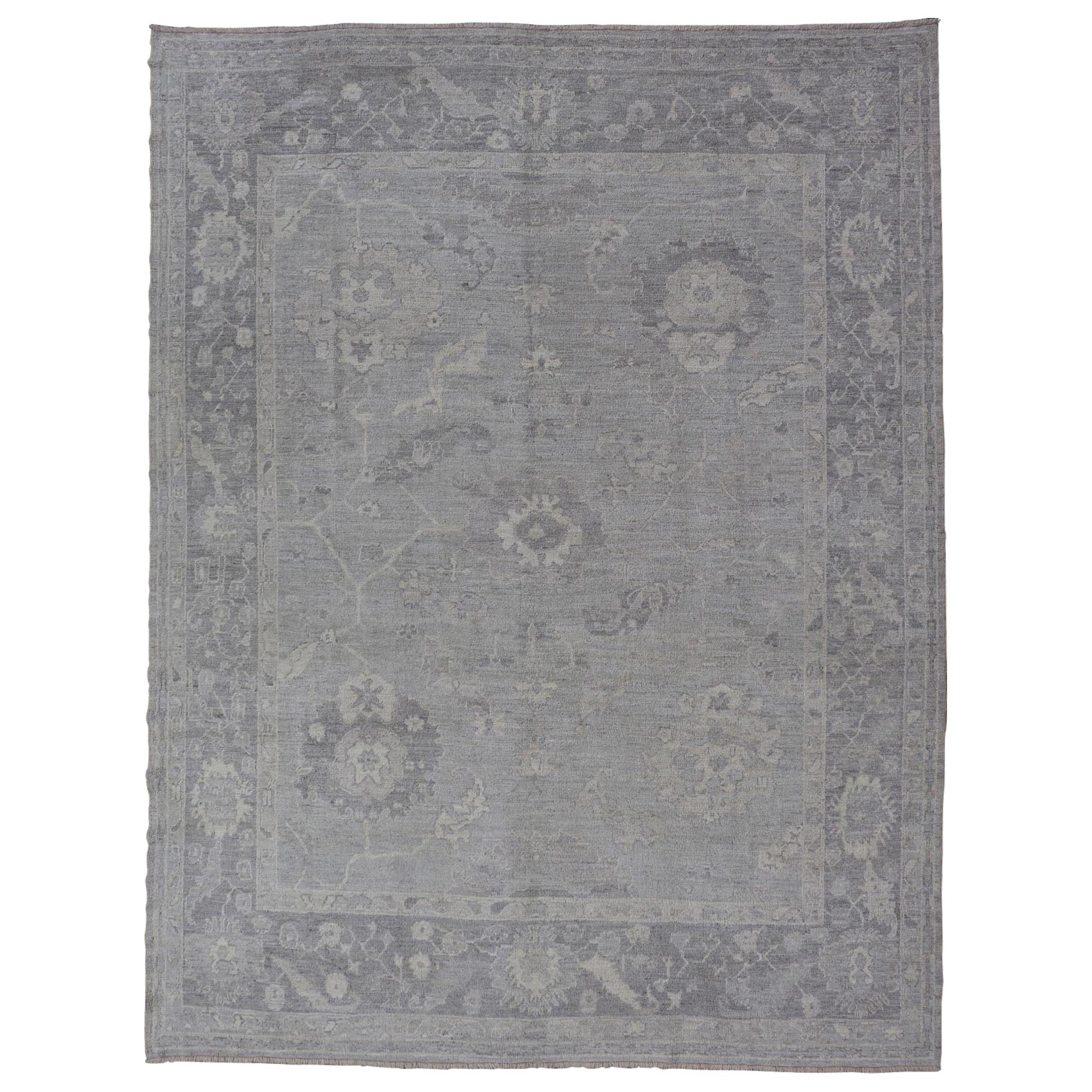Oushak turc noué à la main avec des motifs floraux de Keivan Woven Arts