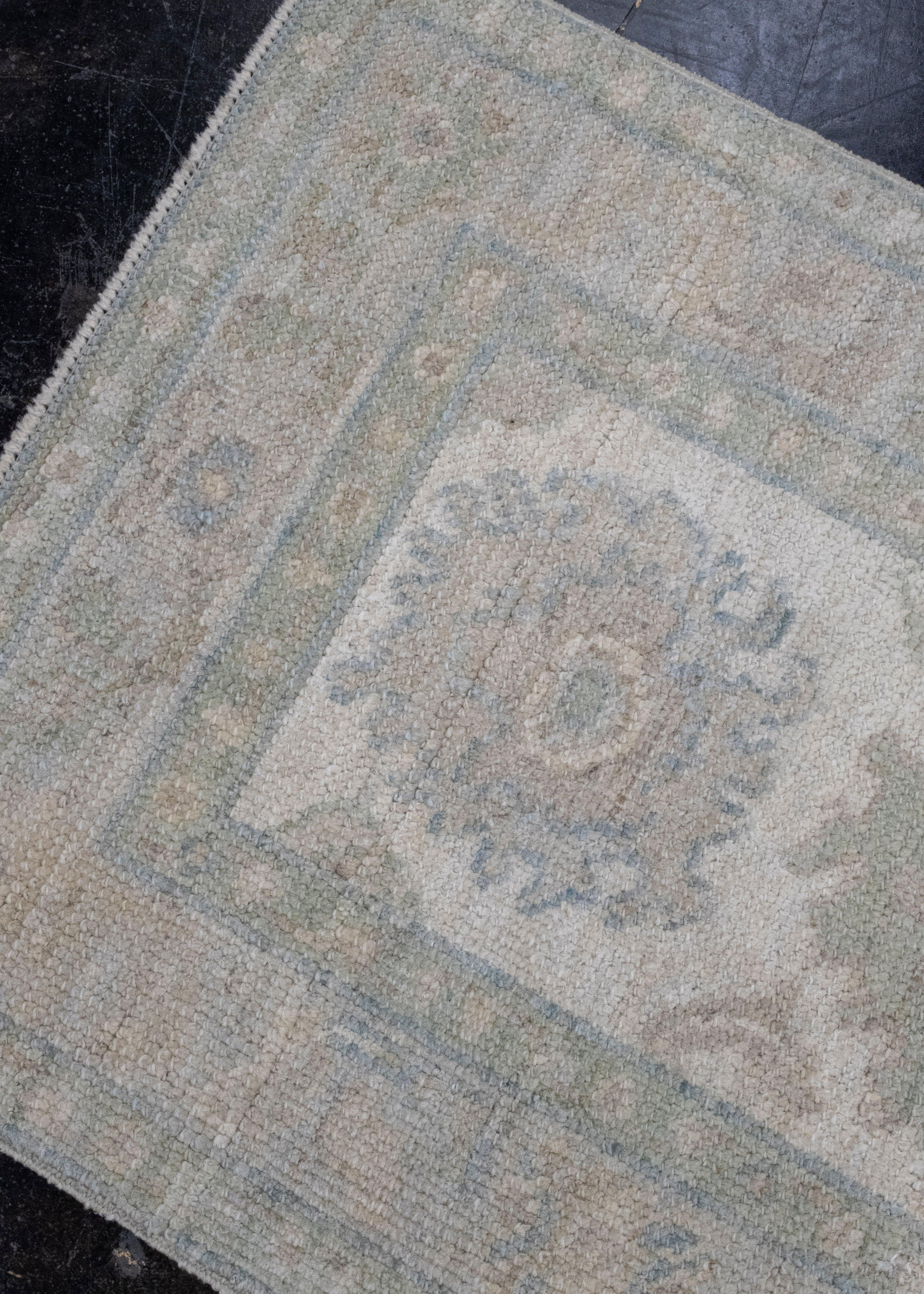 Contemporary Turkish Oushak Rug 1'11