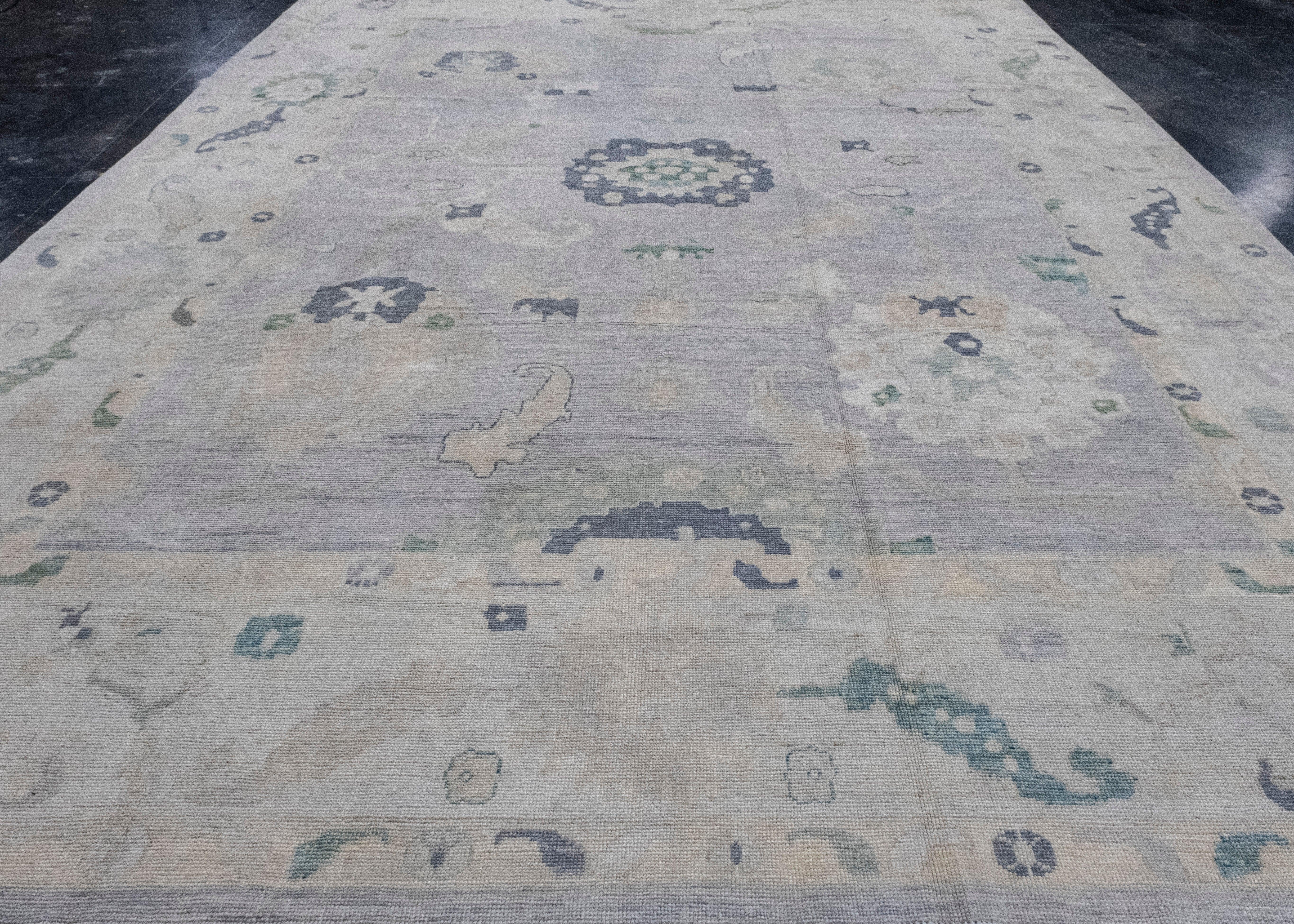 Turkish Oushak Rug 12' x 16' #16989 Découvrez une collection de tapis de couloir, de tapis de laine et de chefs-d'œuvre faits à la main chez , où l'élégance rencontre la fonctionnalité. Élevez votre espace avec une variété de styles pour satisfaire