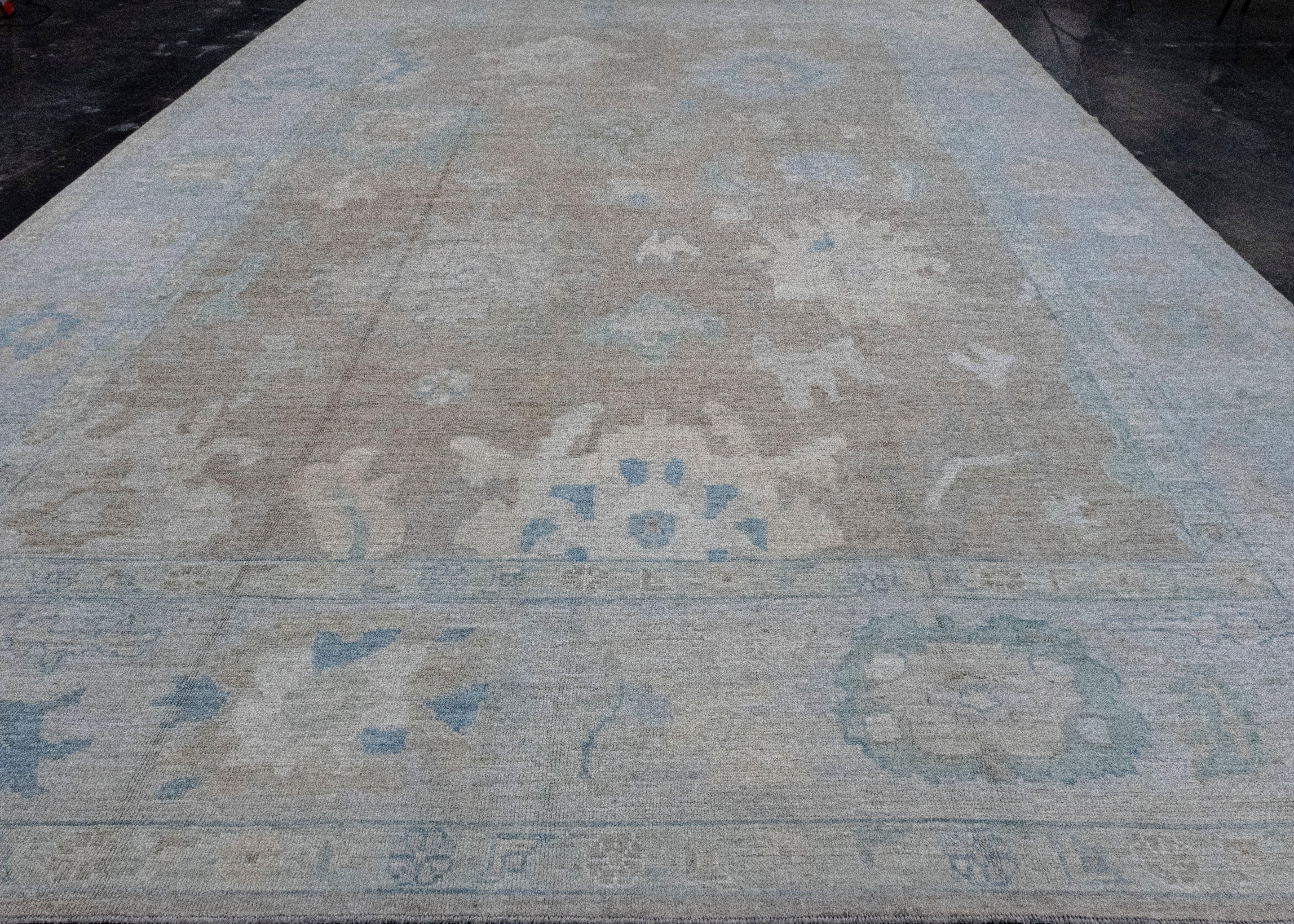Tapis turc Oushak 12'4