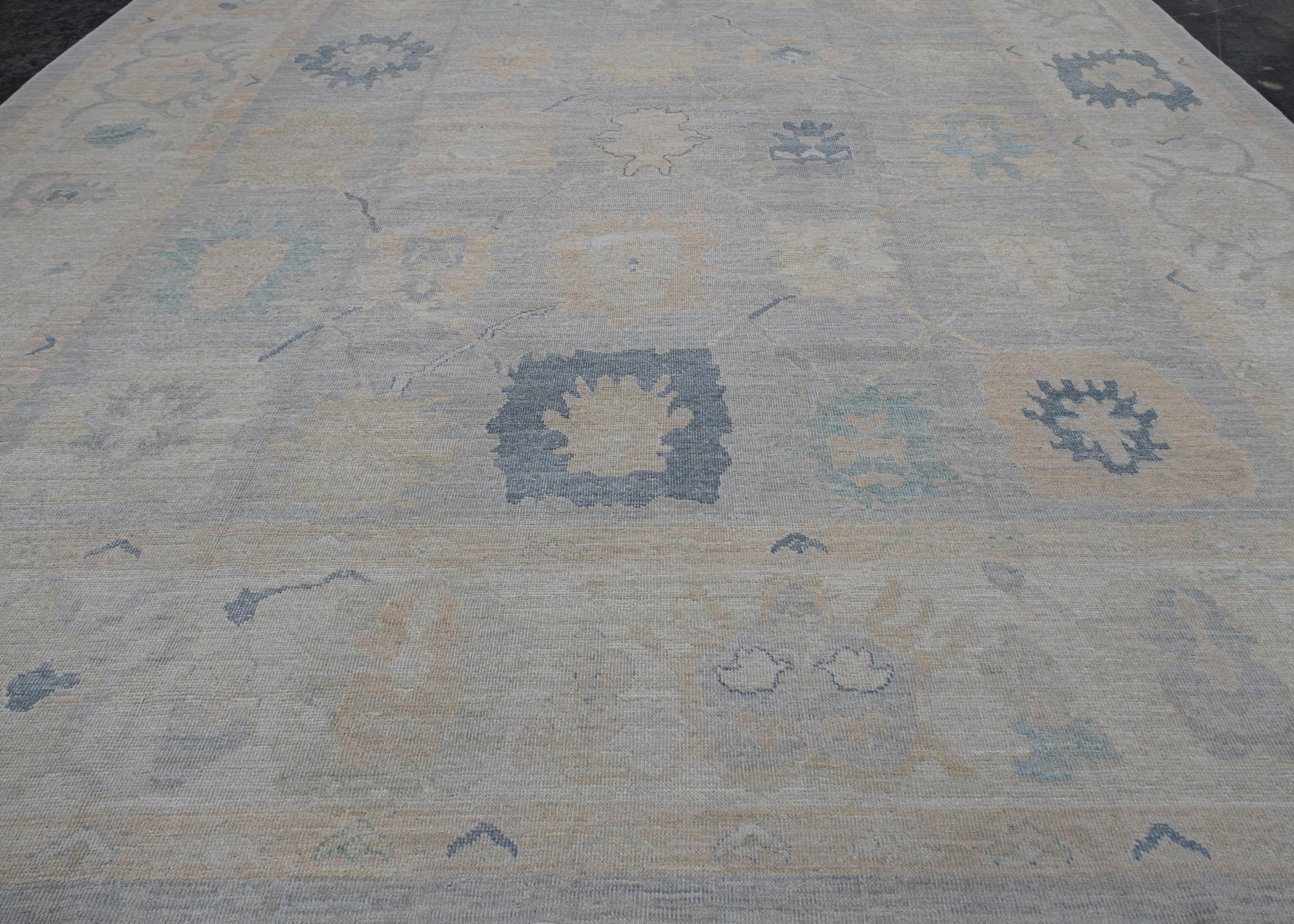 Türkischer Oushak-Teppich 13' x 17'1