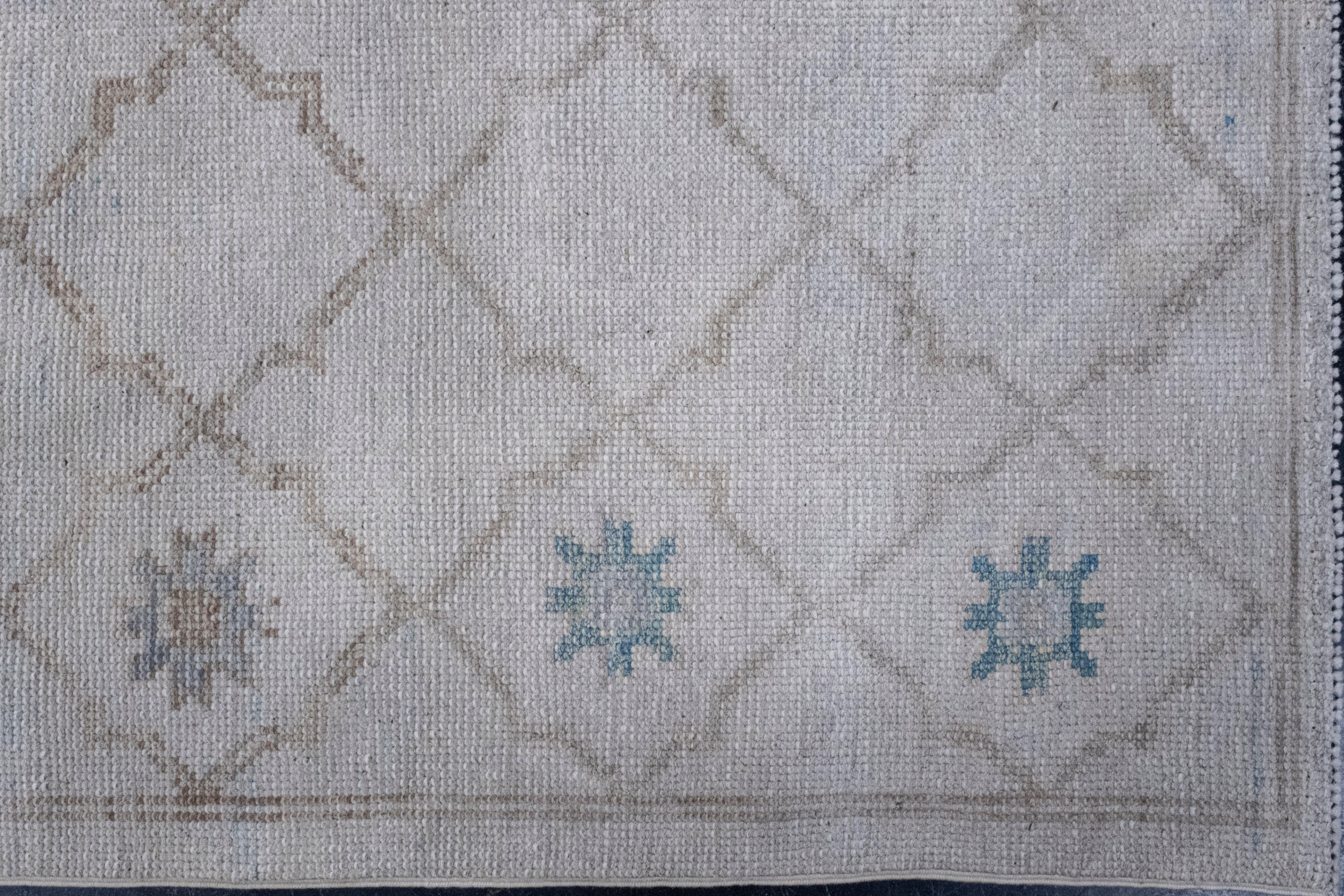 Hand-Knotted Turkish Oushak Rug 2'10