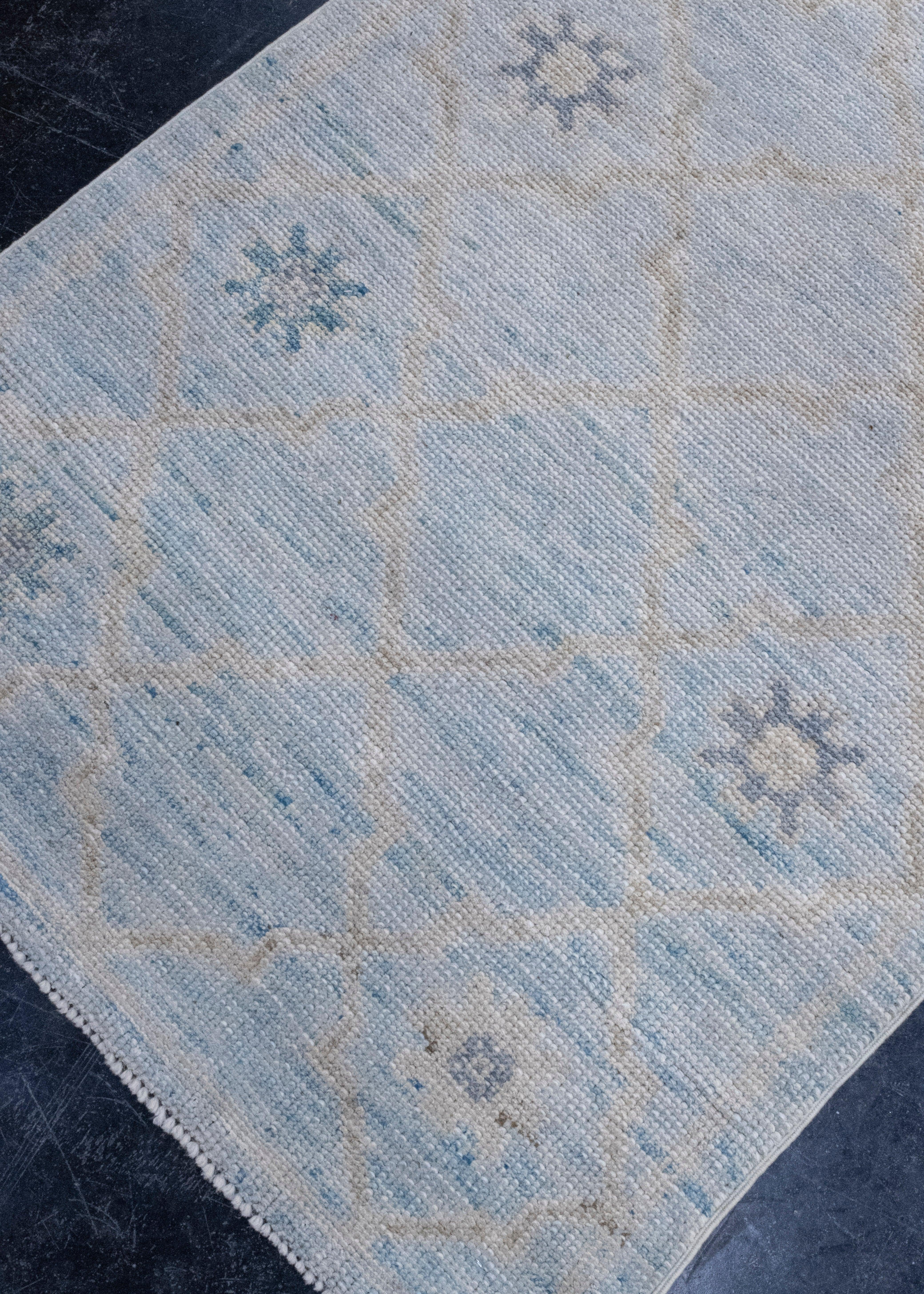 Hand-Knotted Turkish Oushak Rug 2'10