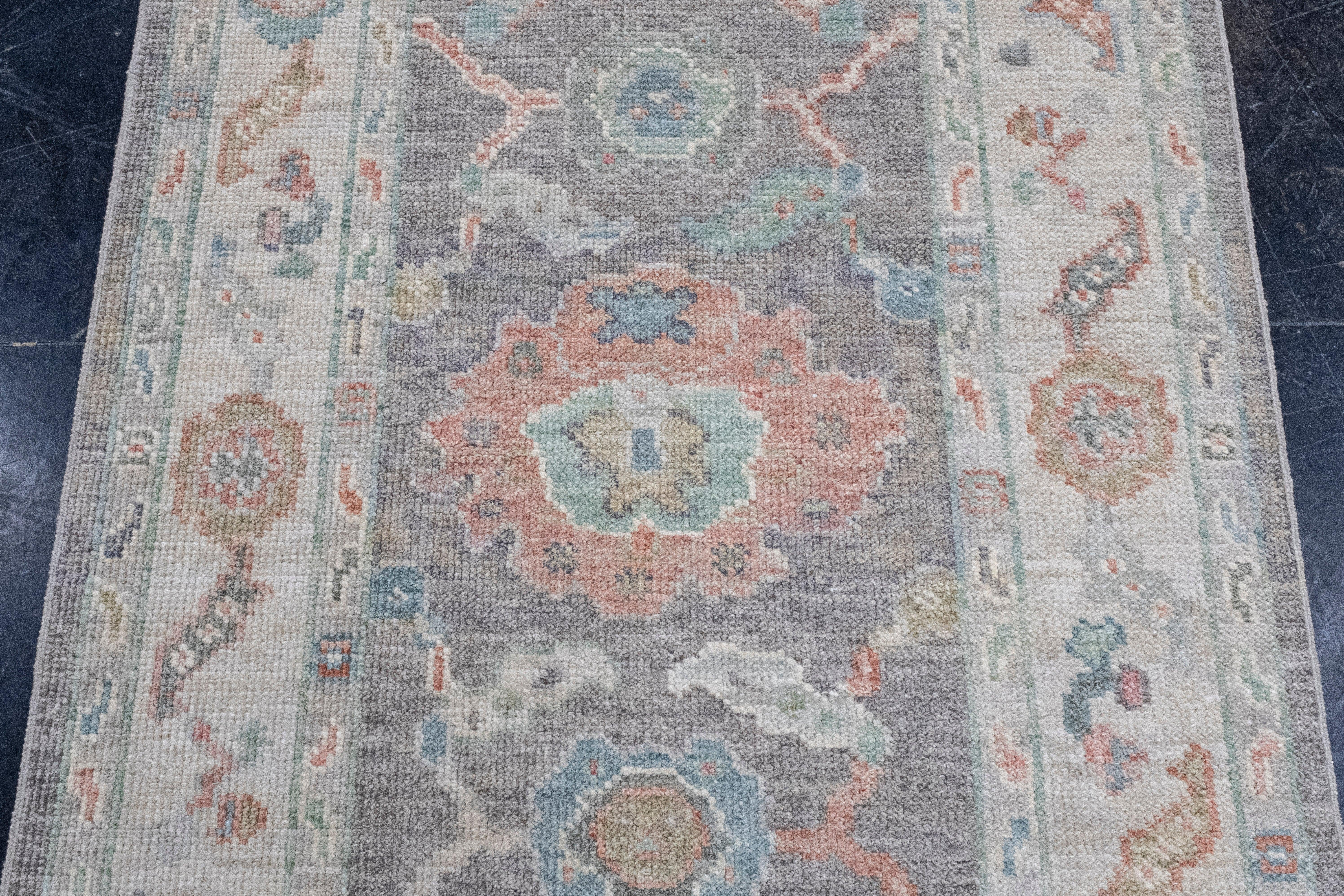 Türkischer Oushak-Teppich 2'10