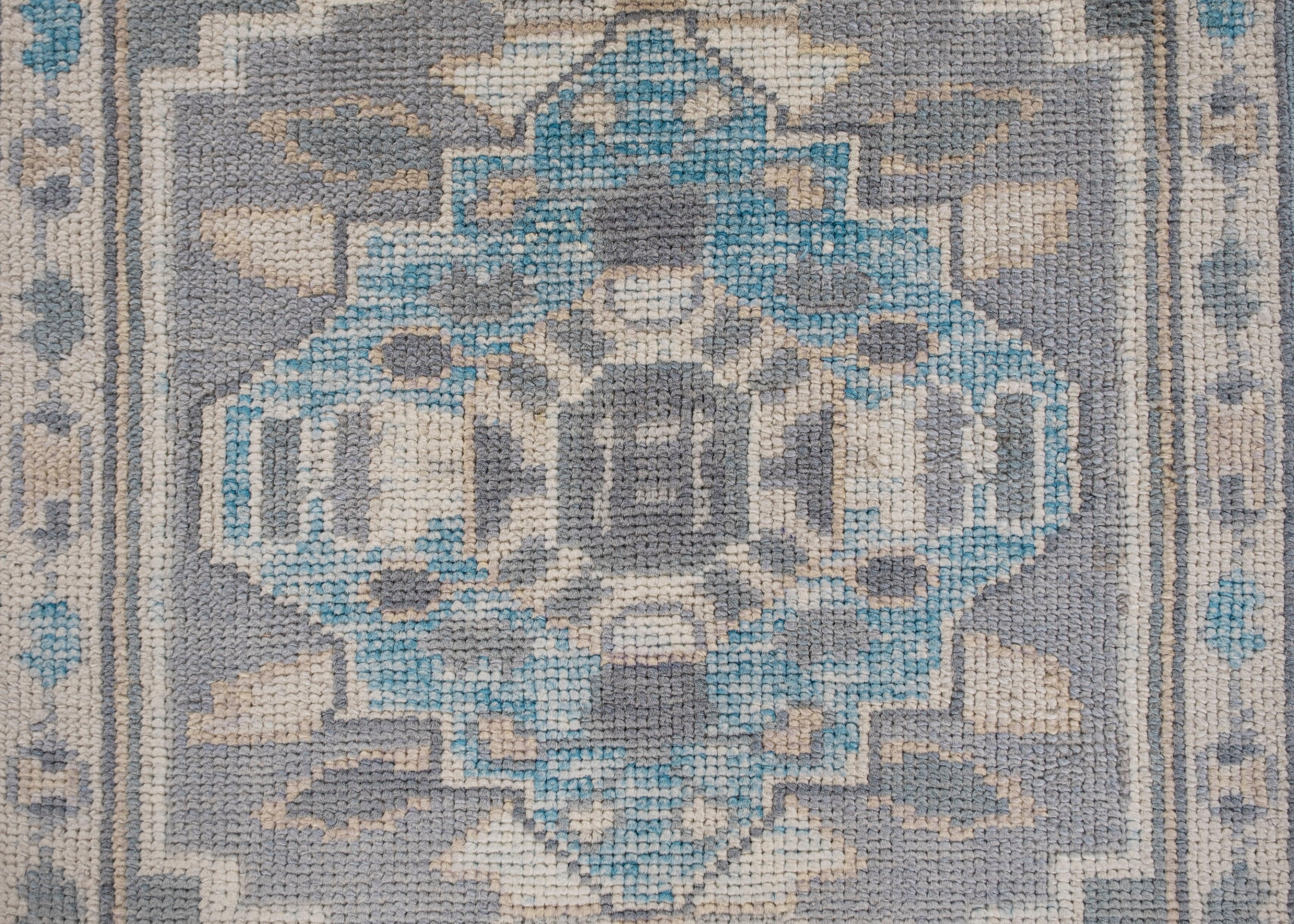 Türkischer Oushak-Teppich 2'2
