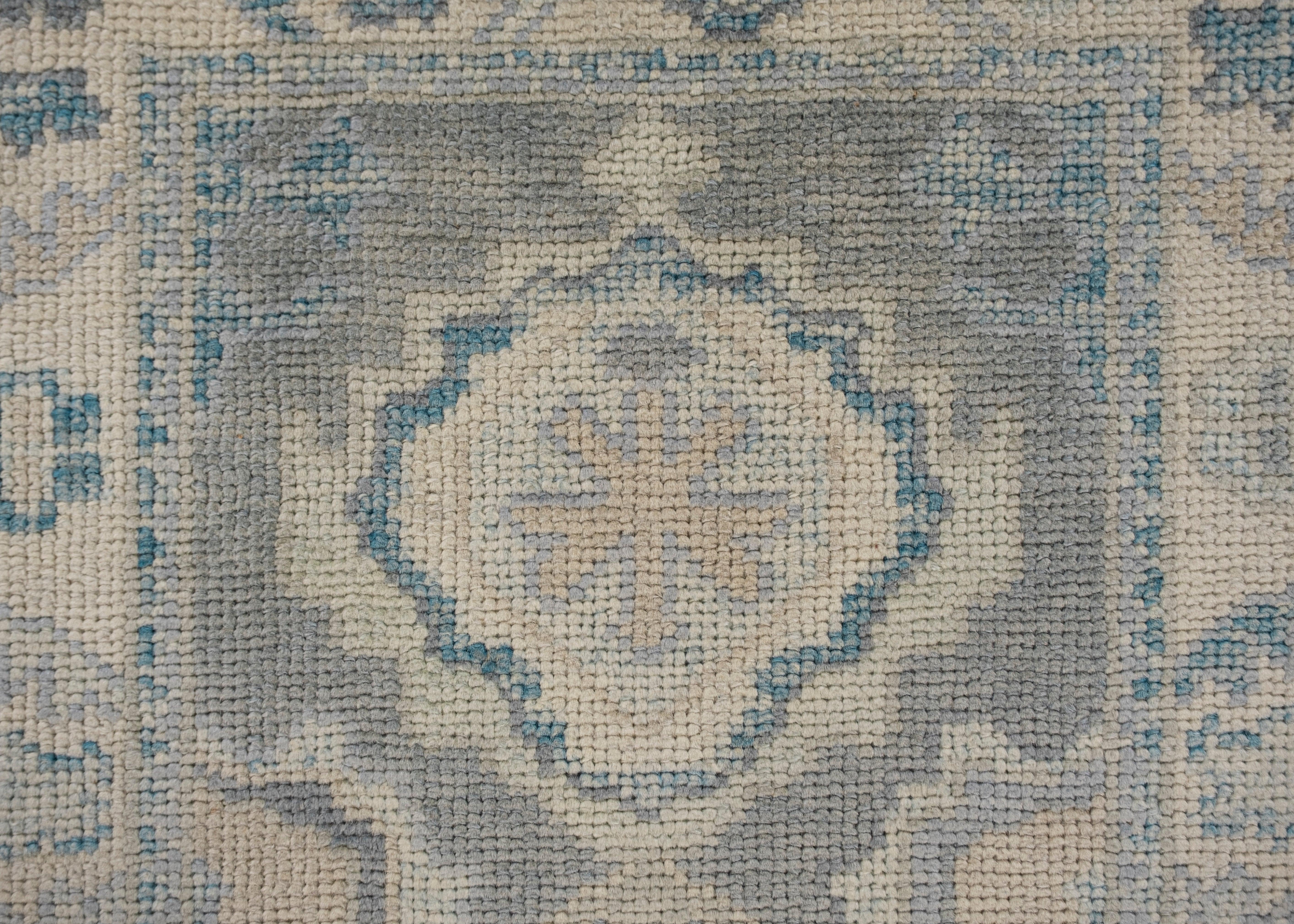 Türkischer Oushak-Teppich 2'2