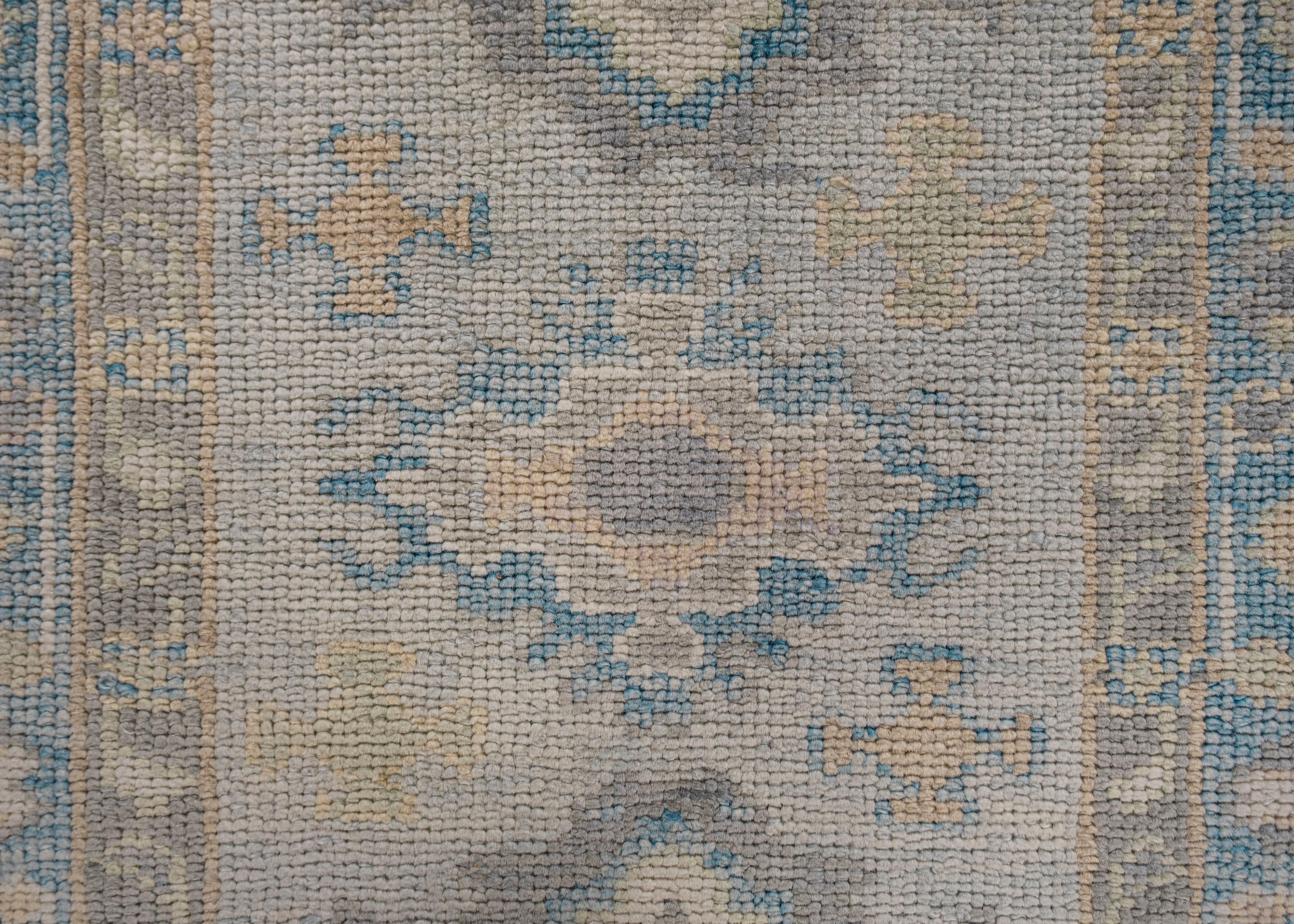 Türkischer Oushak-Teppich 2'3