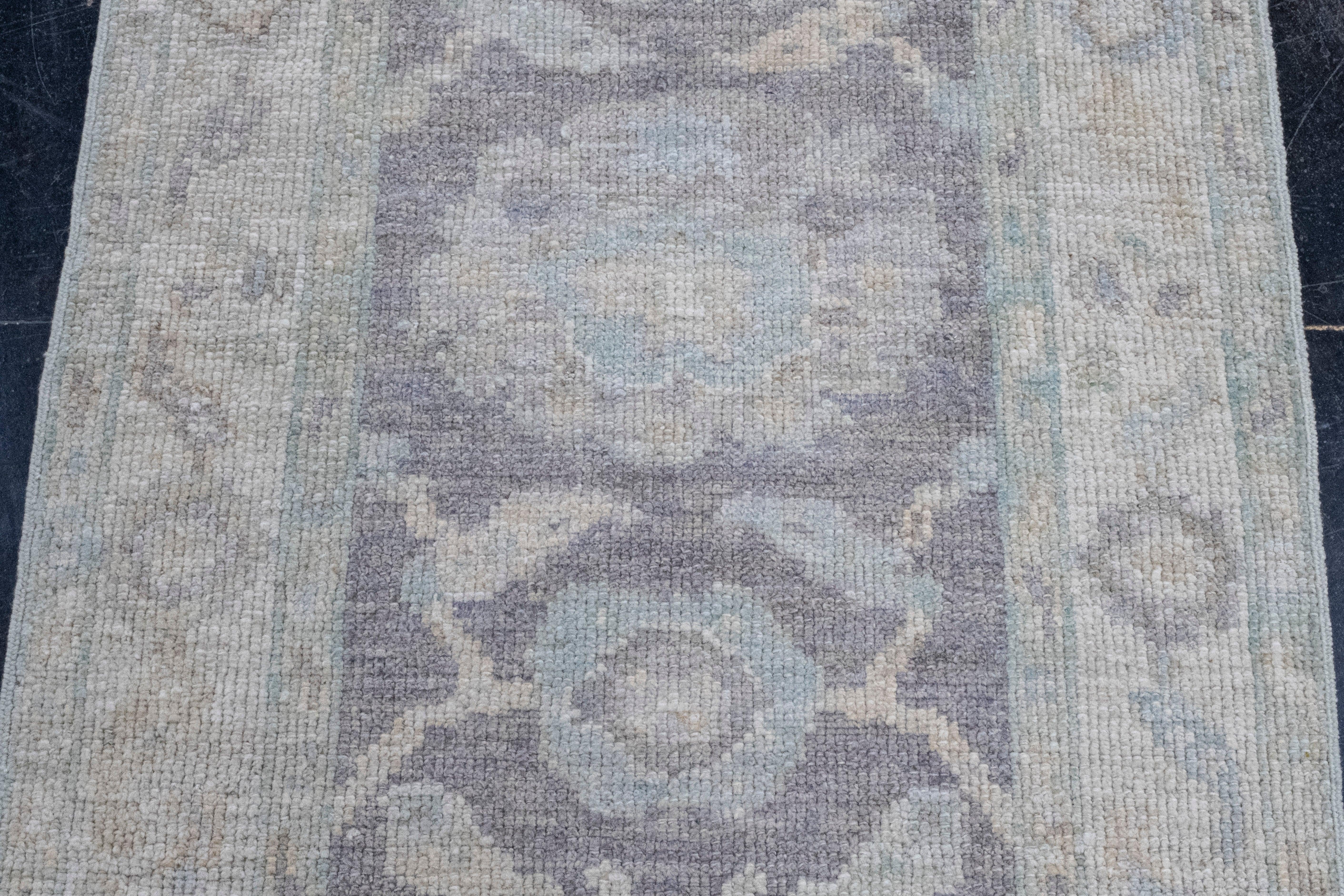 Türkischer Oushak-Teppich 2'4