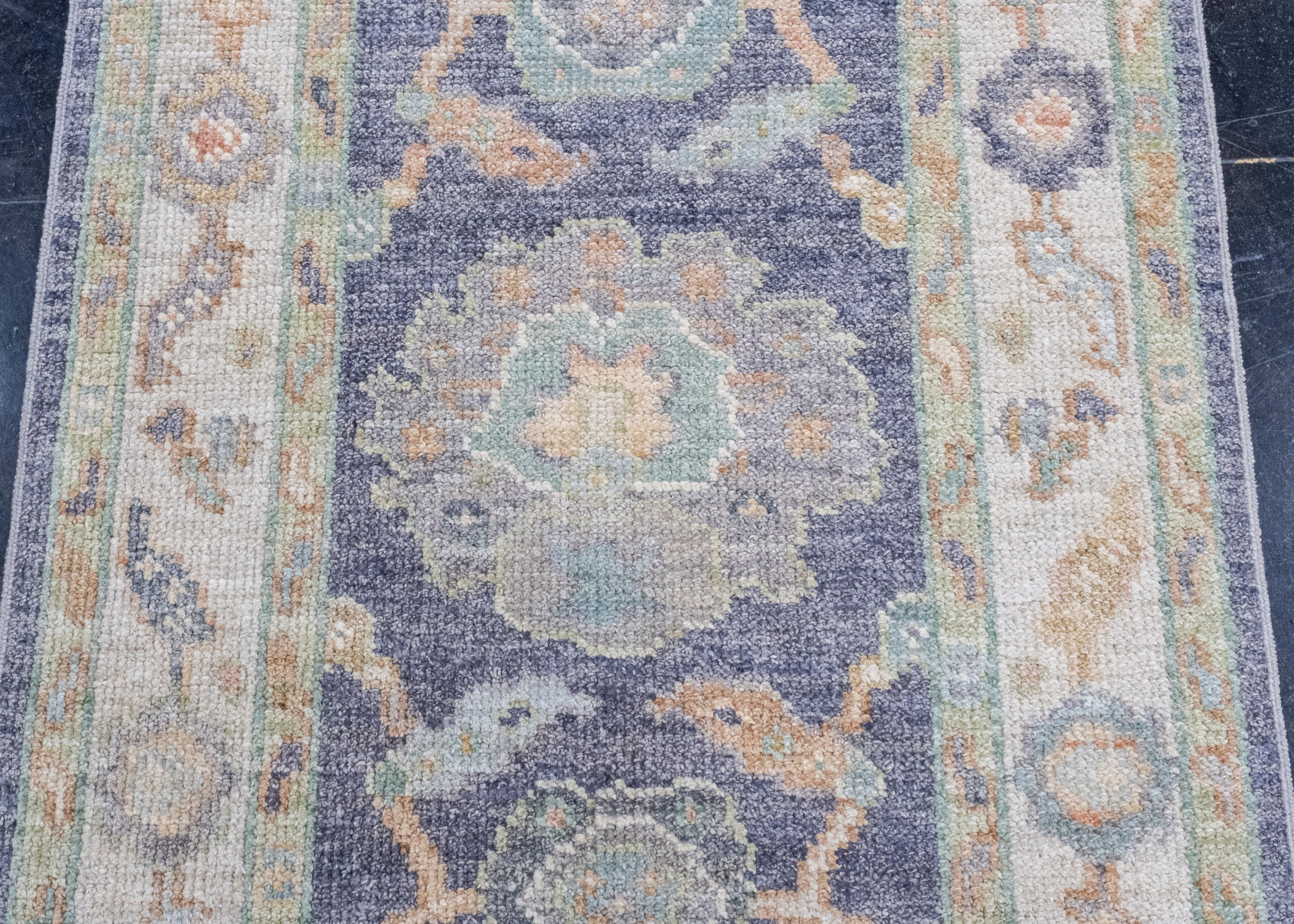 Türkischer Oushak-Teppich 2'4