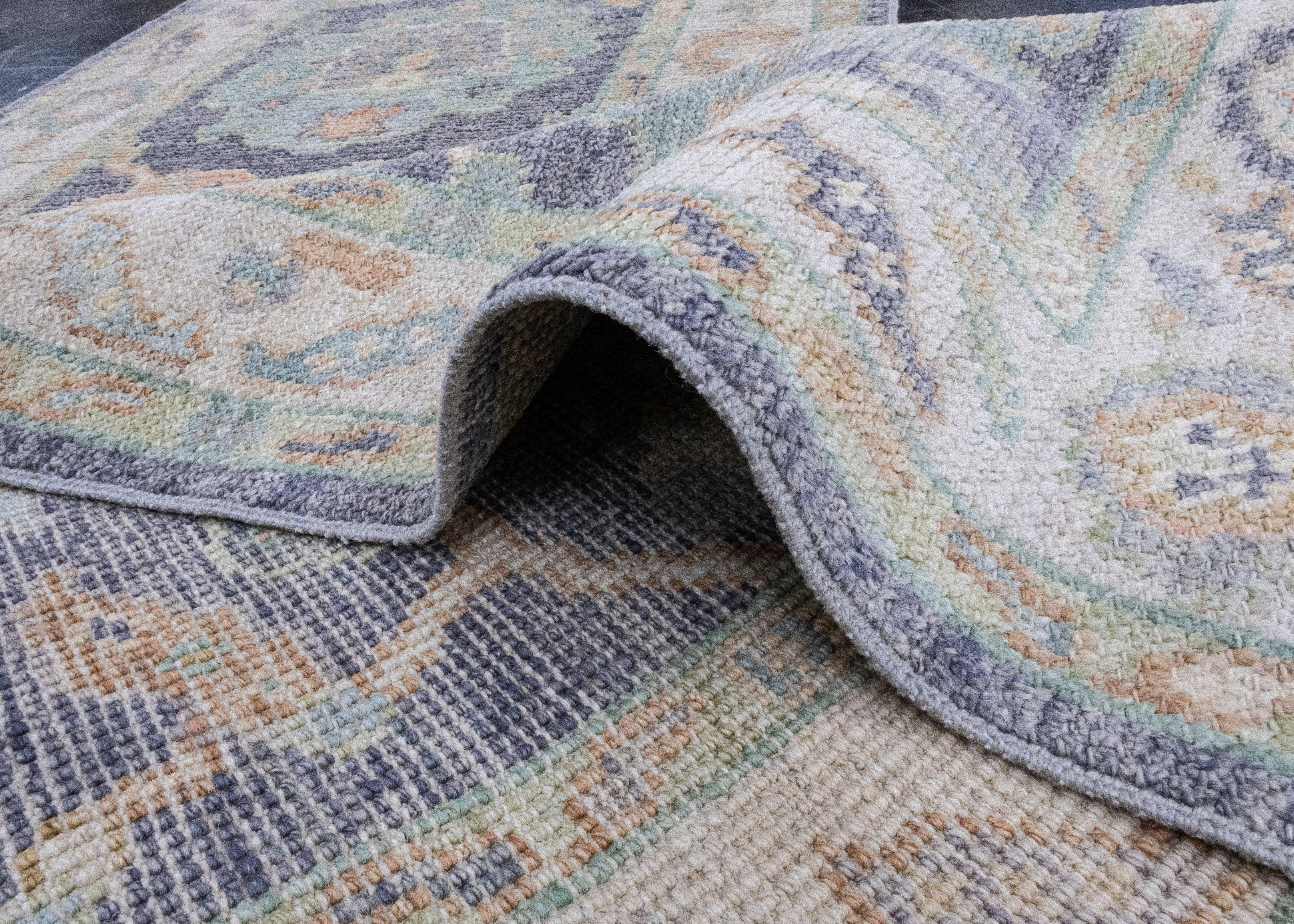 Türkischer Oushak-Teppich 2'4