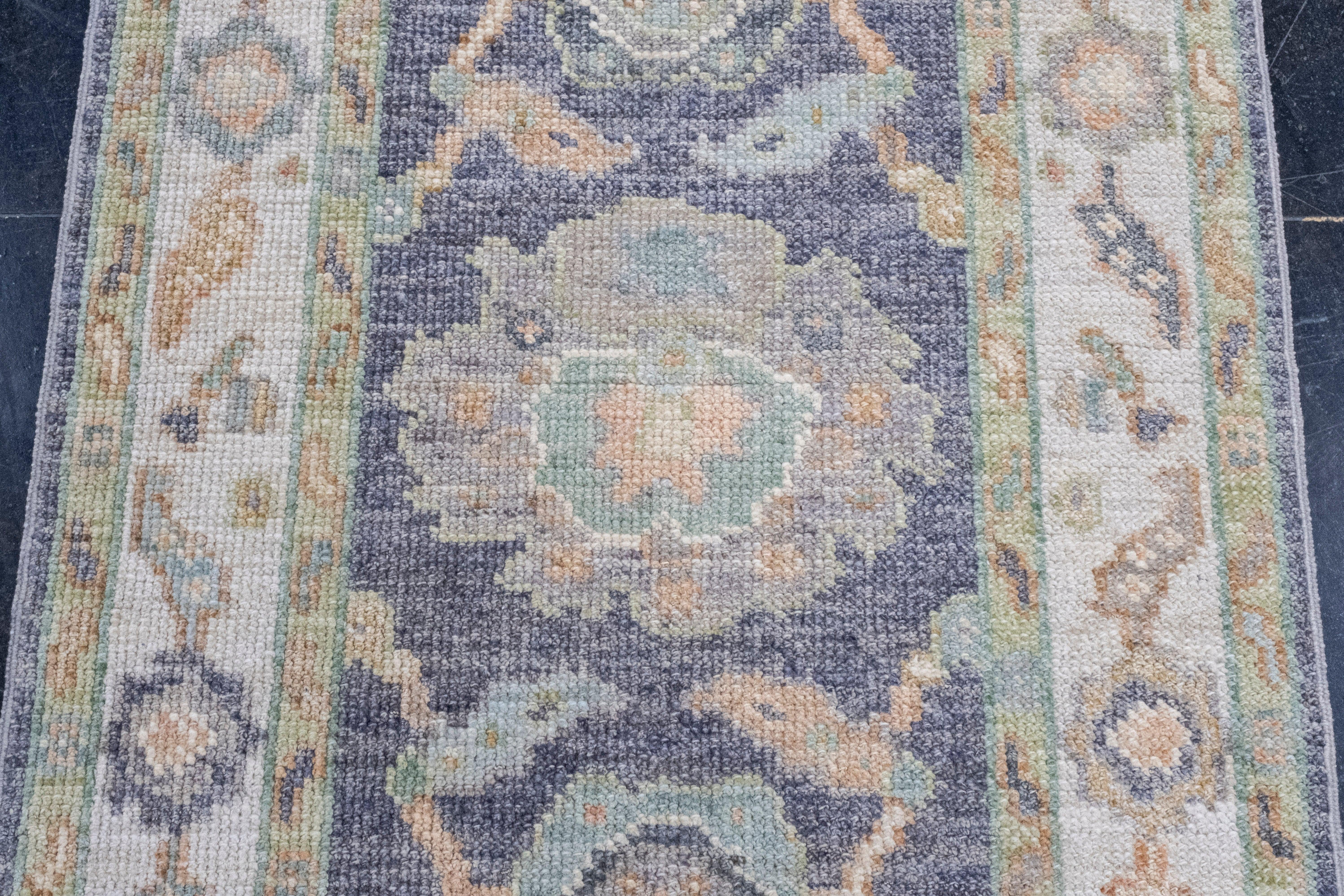 Türkischer Oushak-Teppich 2'4