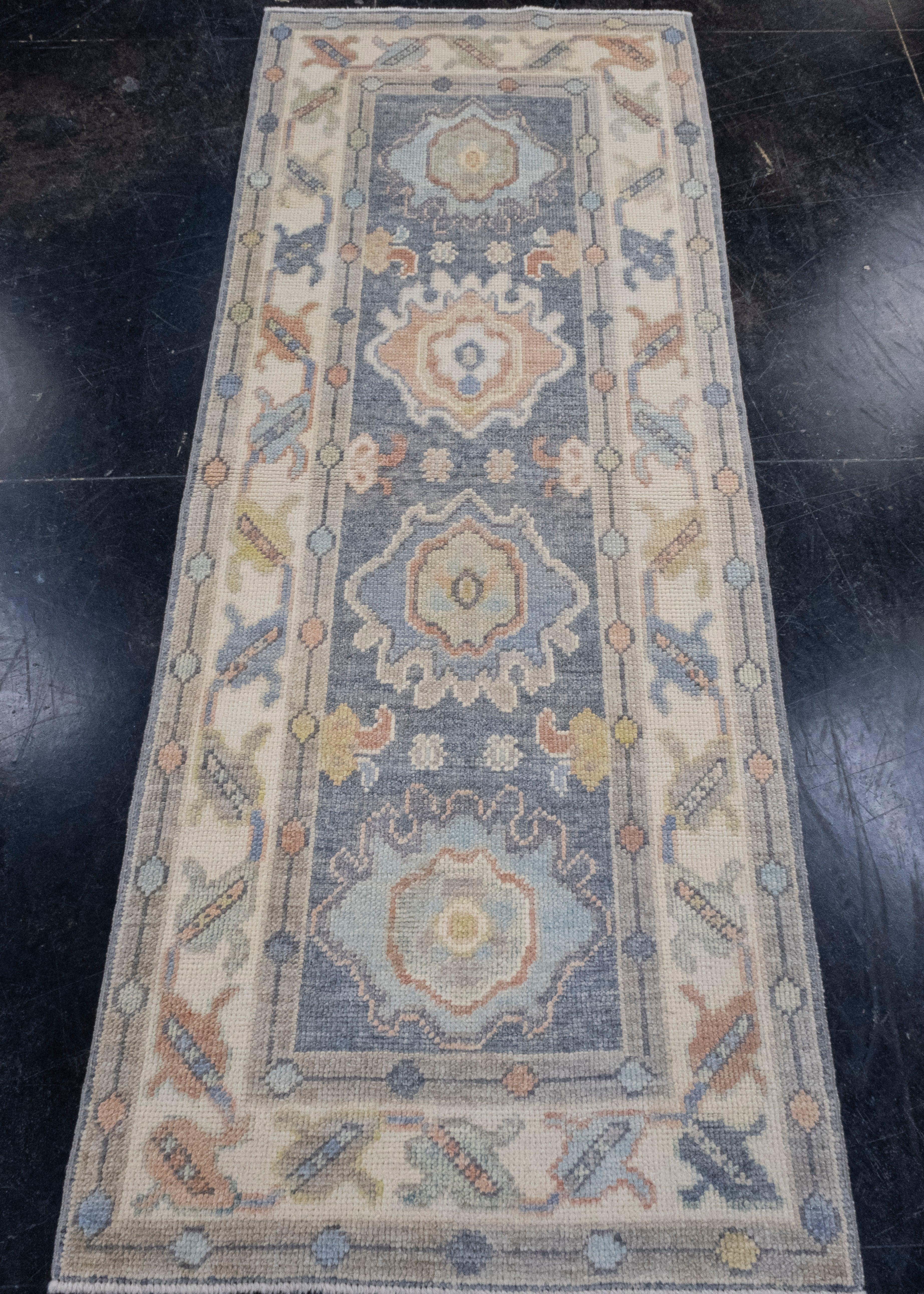 Turkish Oushak Rug 2'5
