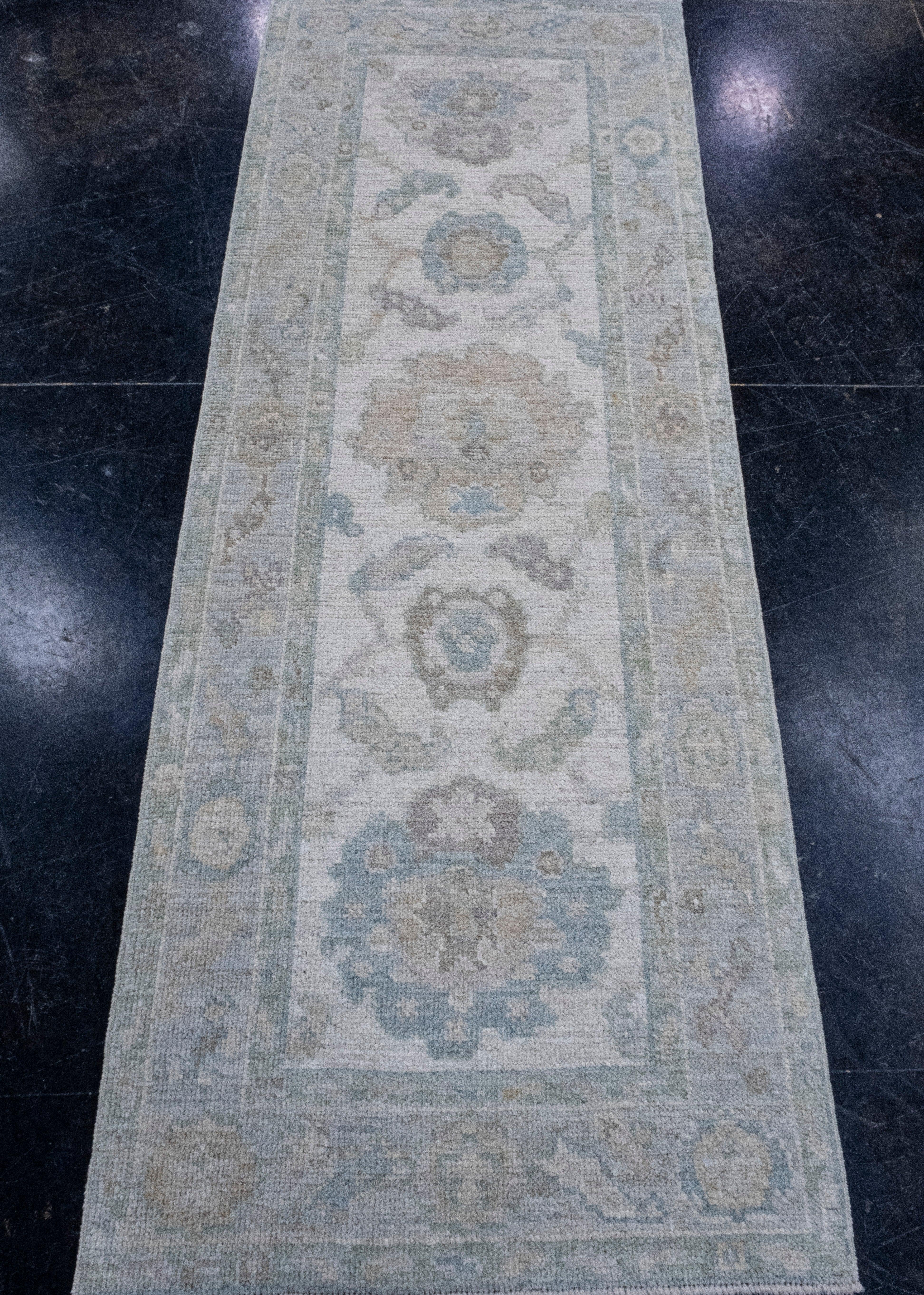 Turkish Oushak Rug 2'5