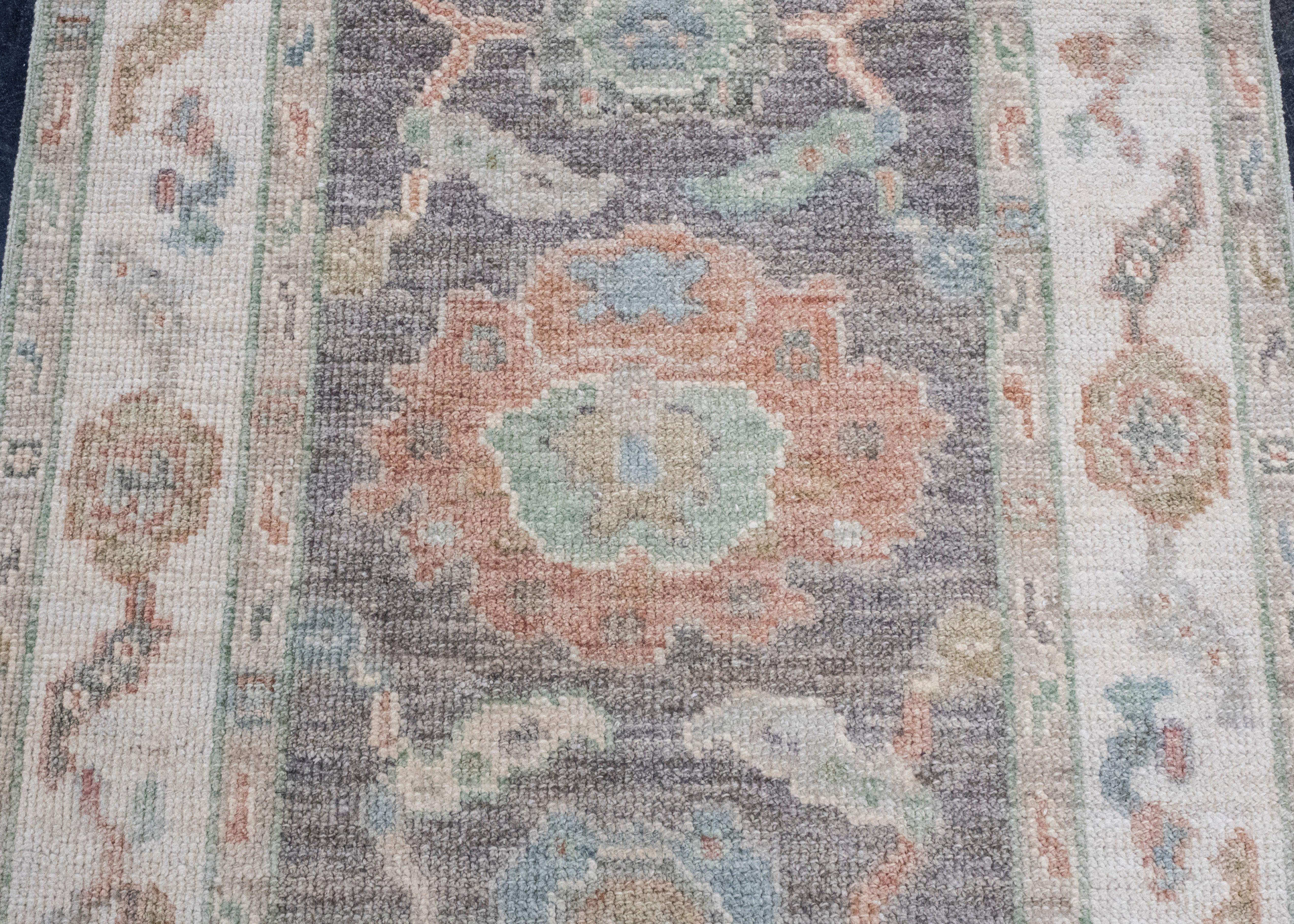 Türkischer Oushak-Teppich 2'8