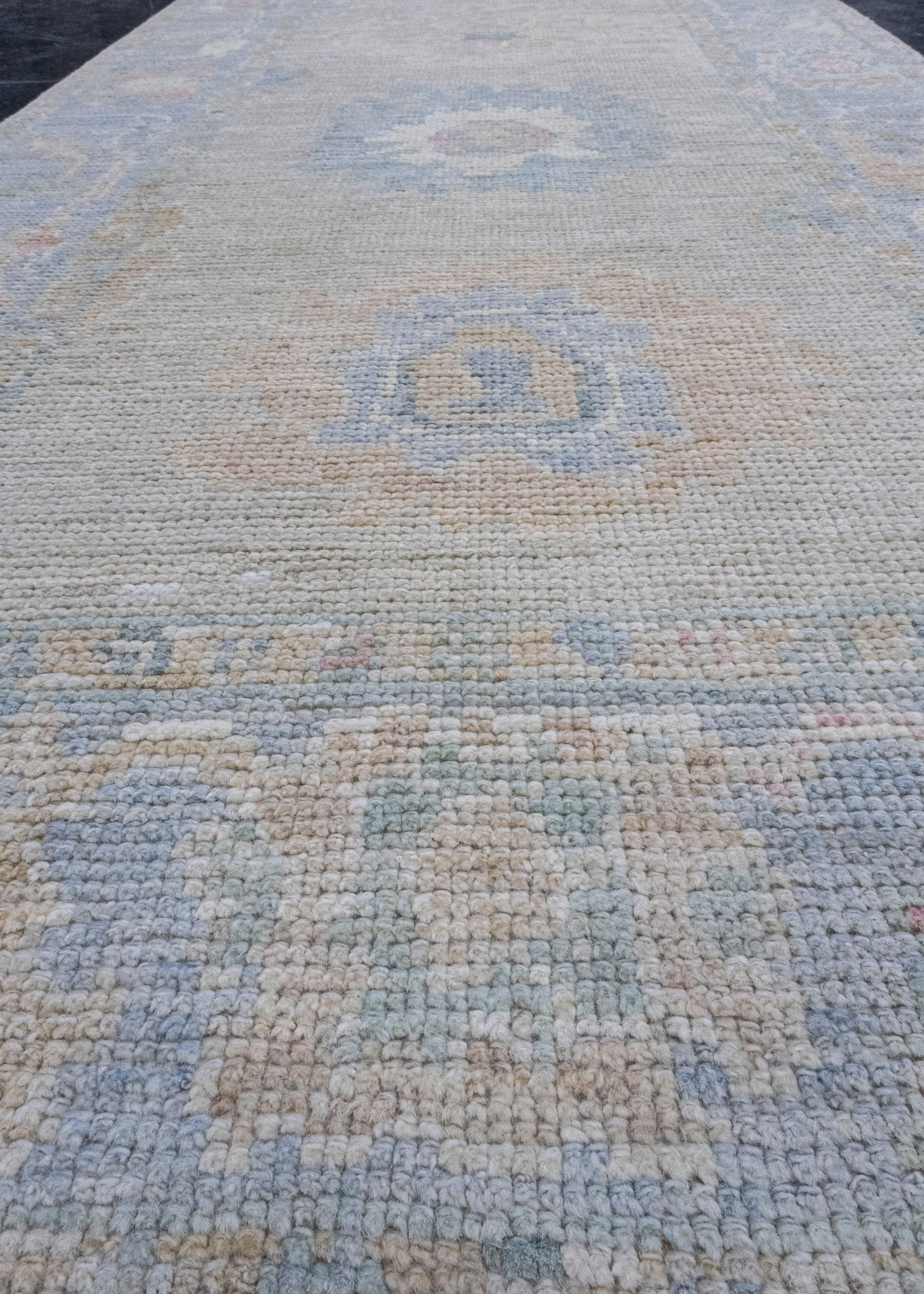 Turkish Oushak Rug 2'8