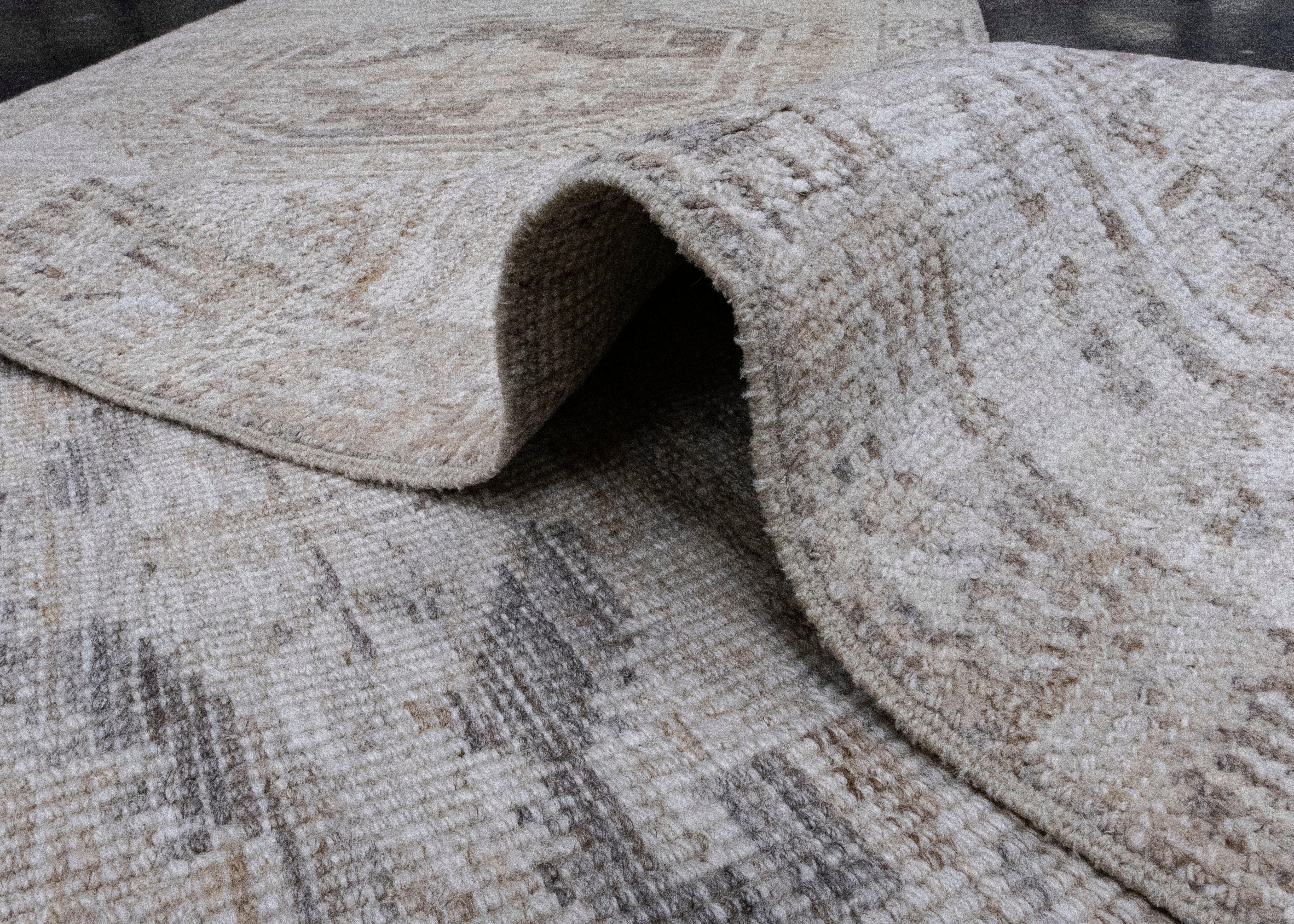 Turkish Oushak Rug 2'8