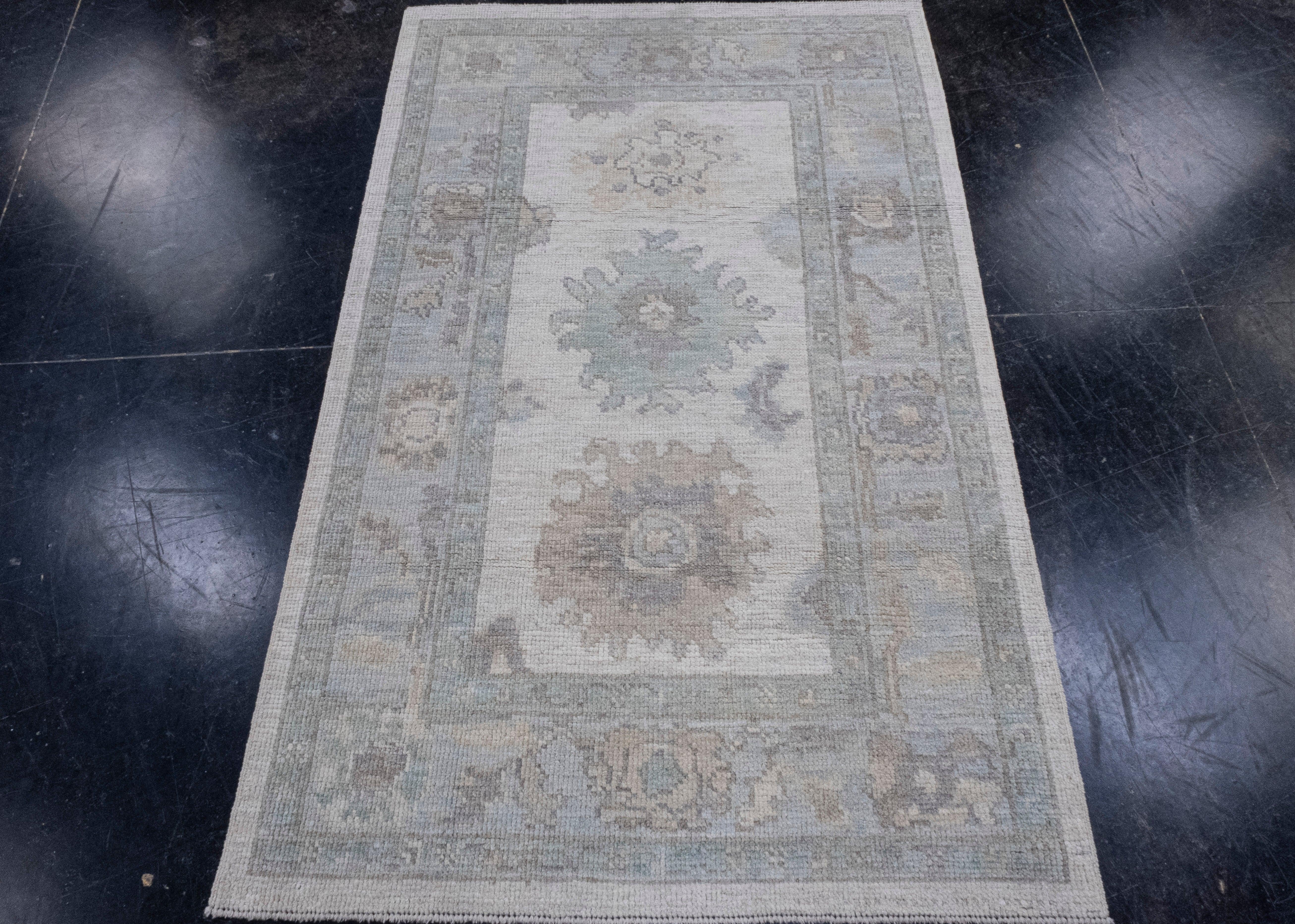Turkish Oushak Rug 3'1