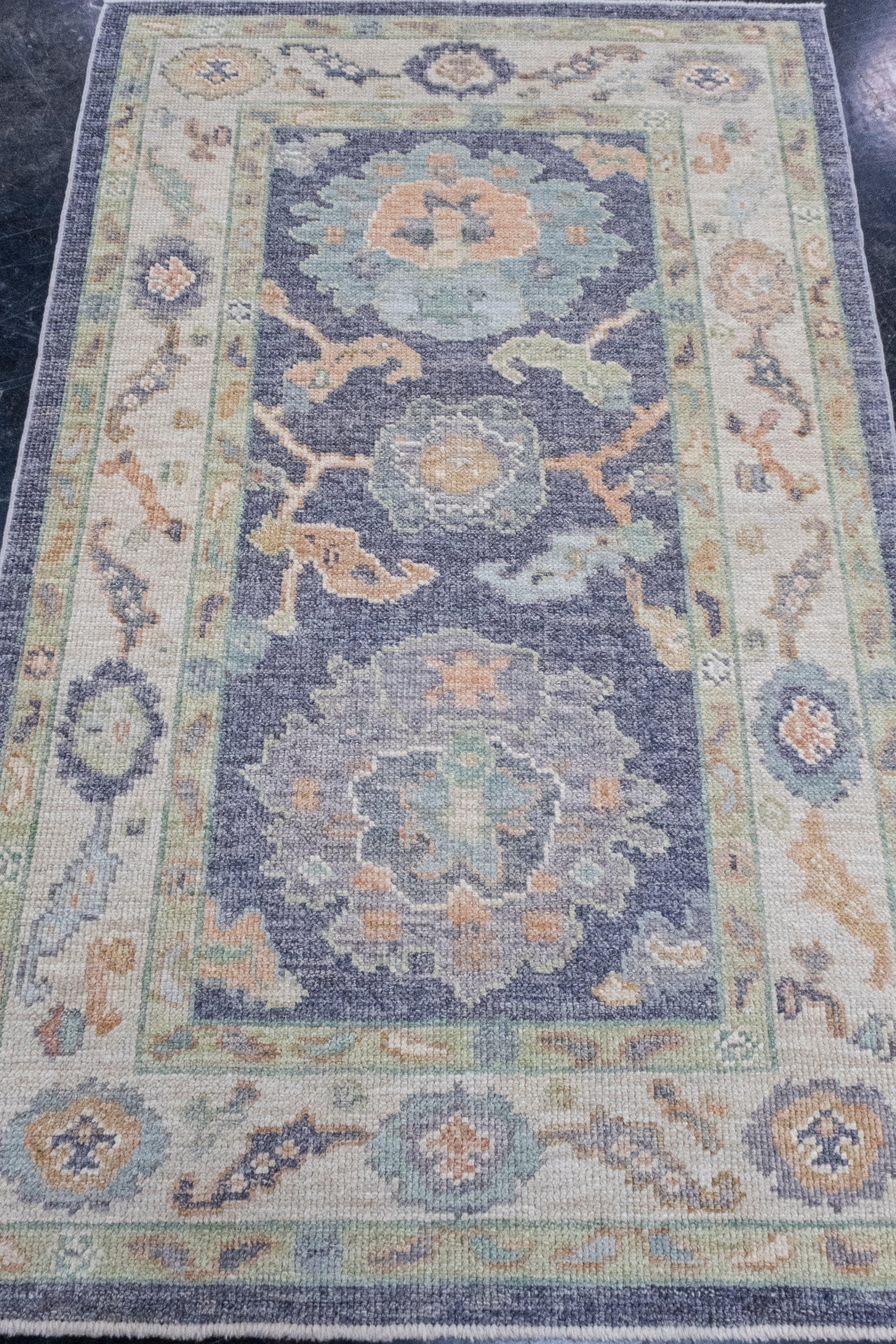 Türkischer Oushak-Teppich 3'3