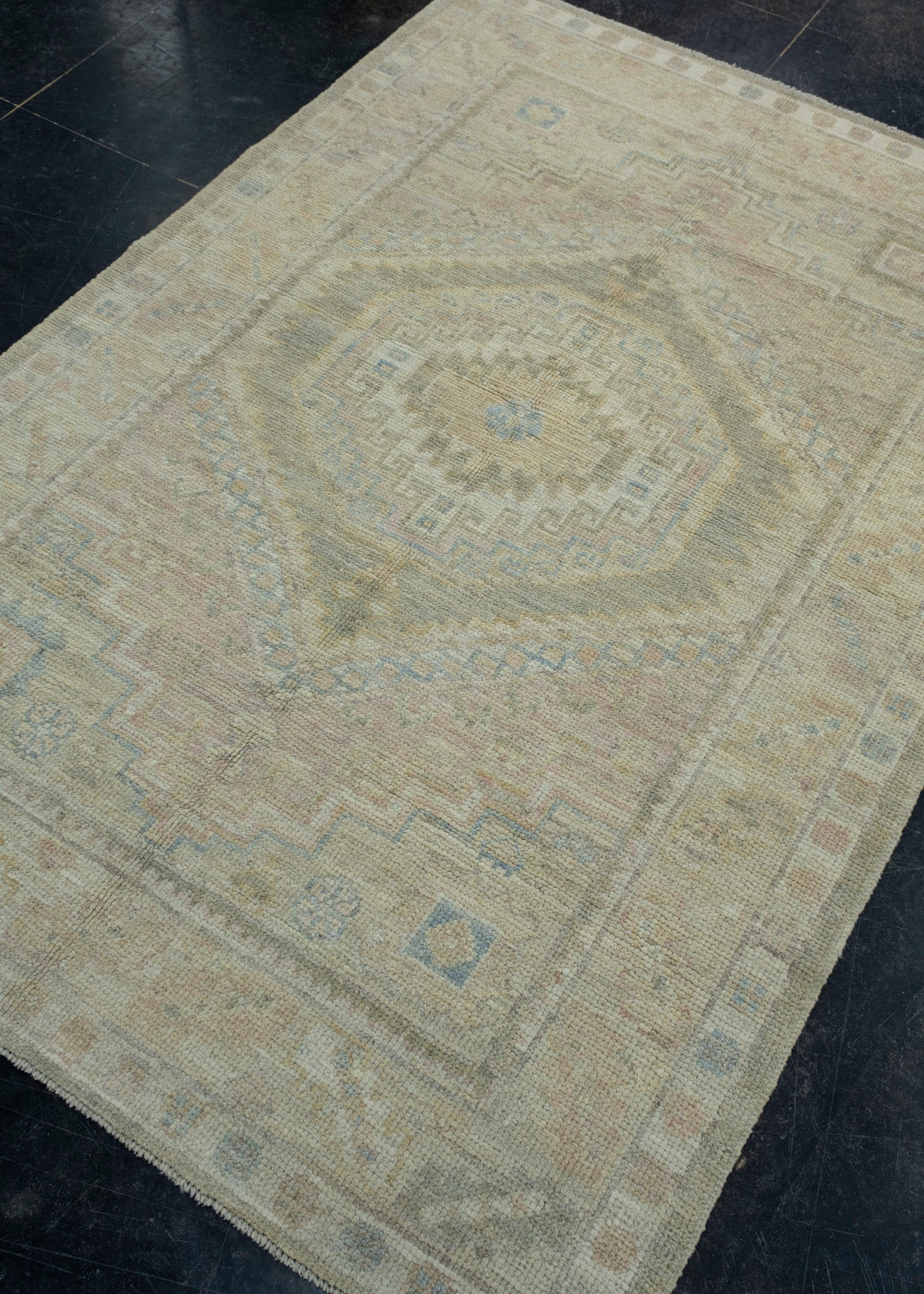 Turco Tappeto Oushak turco 4' x 5'10