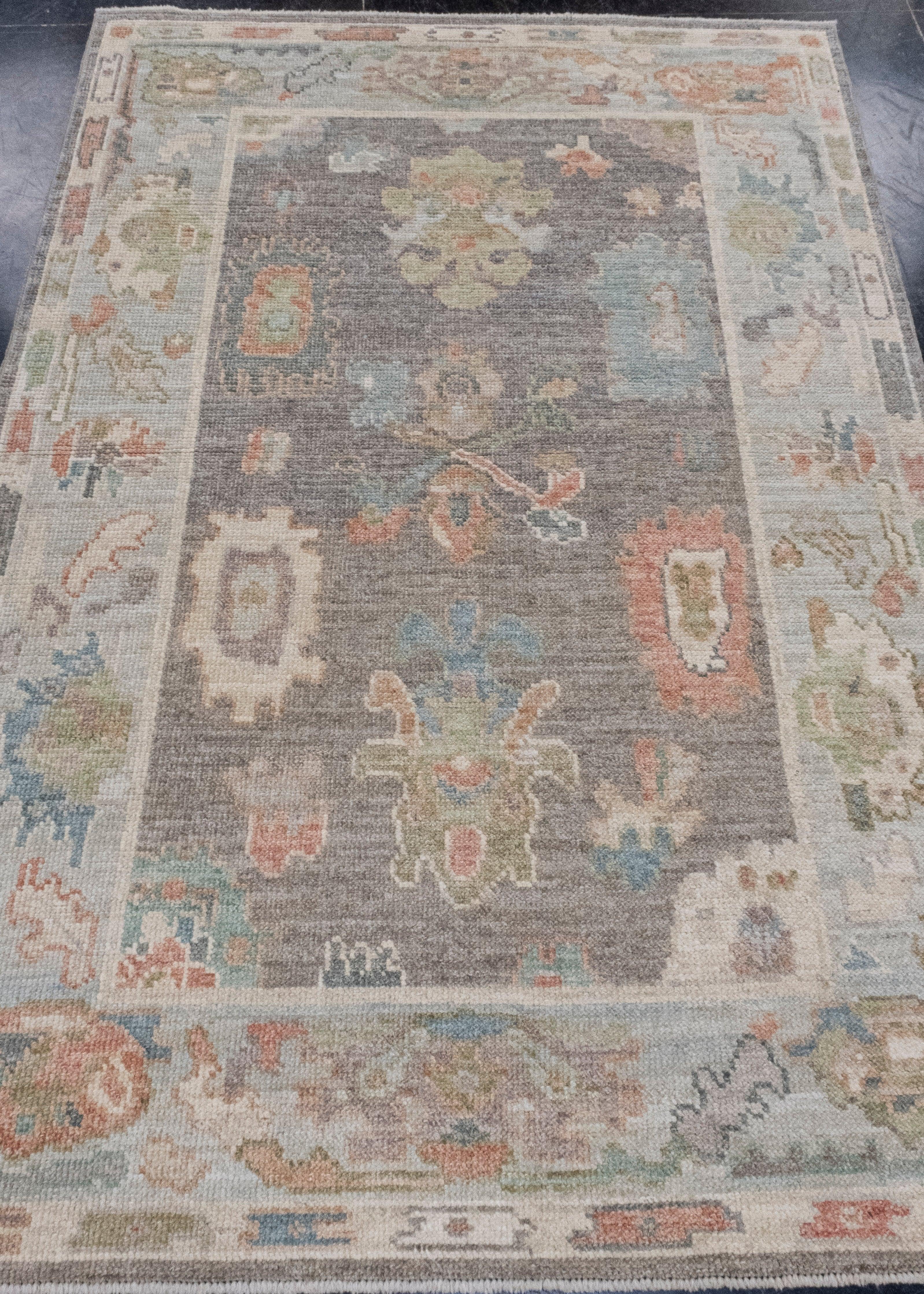 Tappeto Oushak turco 4' x 6'1