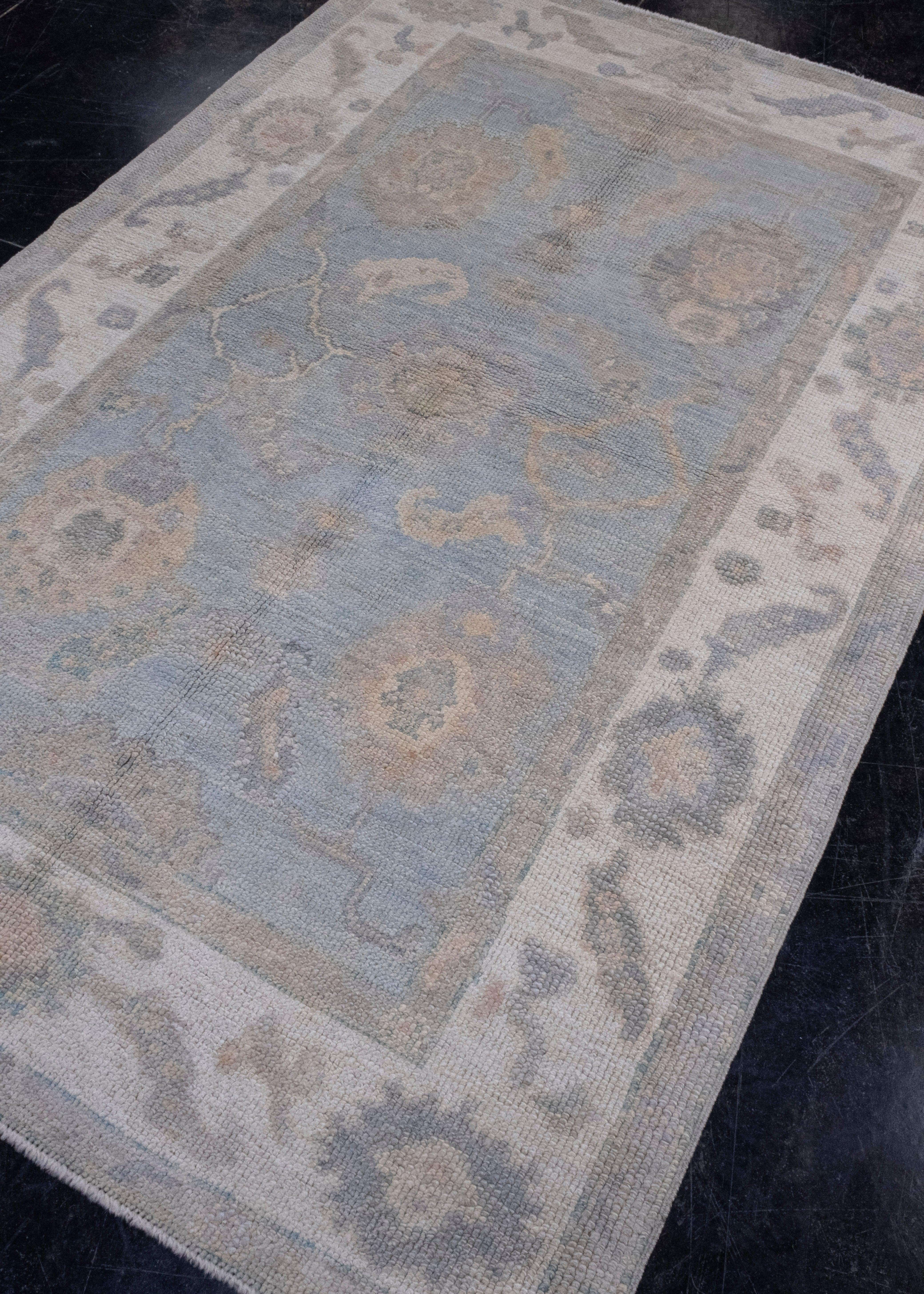 Türkischer Oushak-Teppich 4' x 6'1