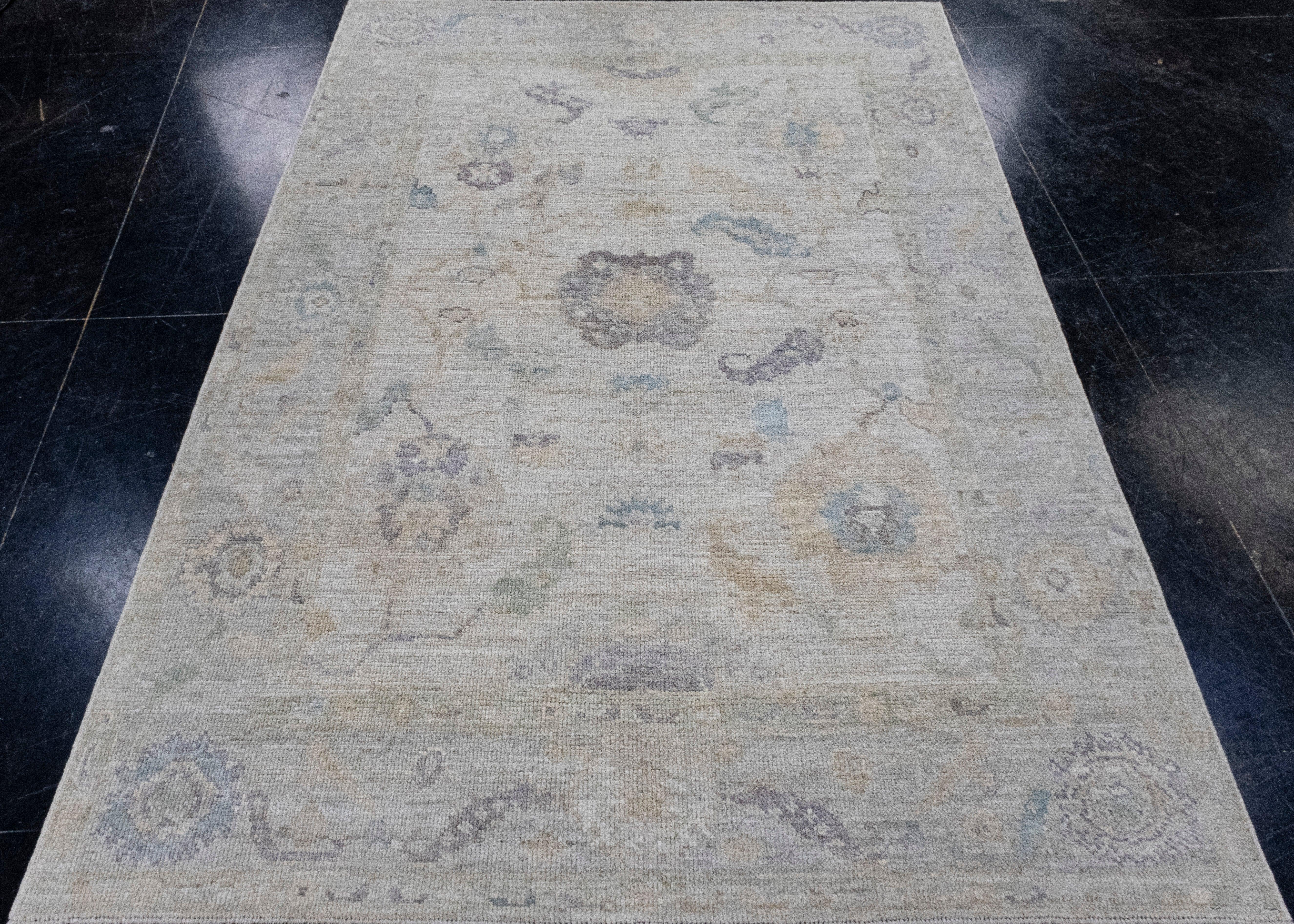 Turkish Oushak Rug 4'10
